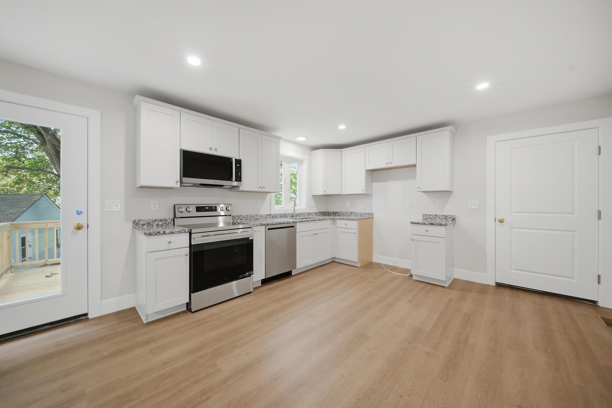 16 Manchester Street Property Photo 21