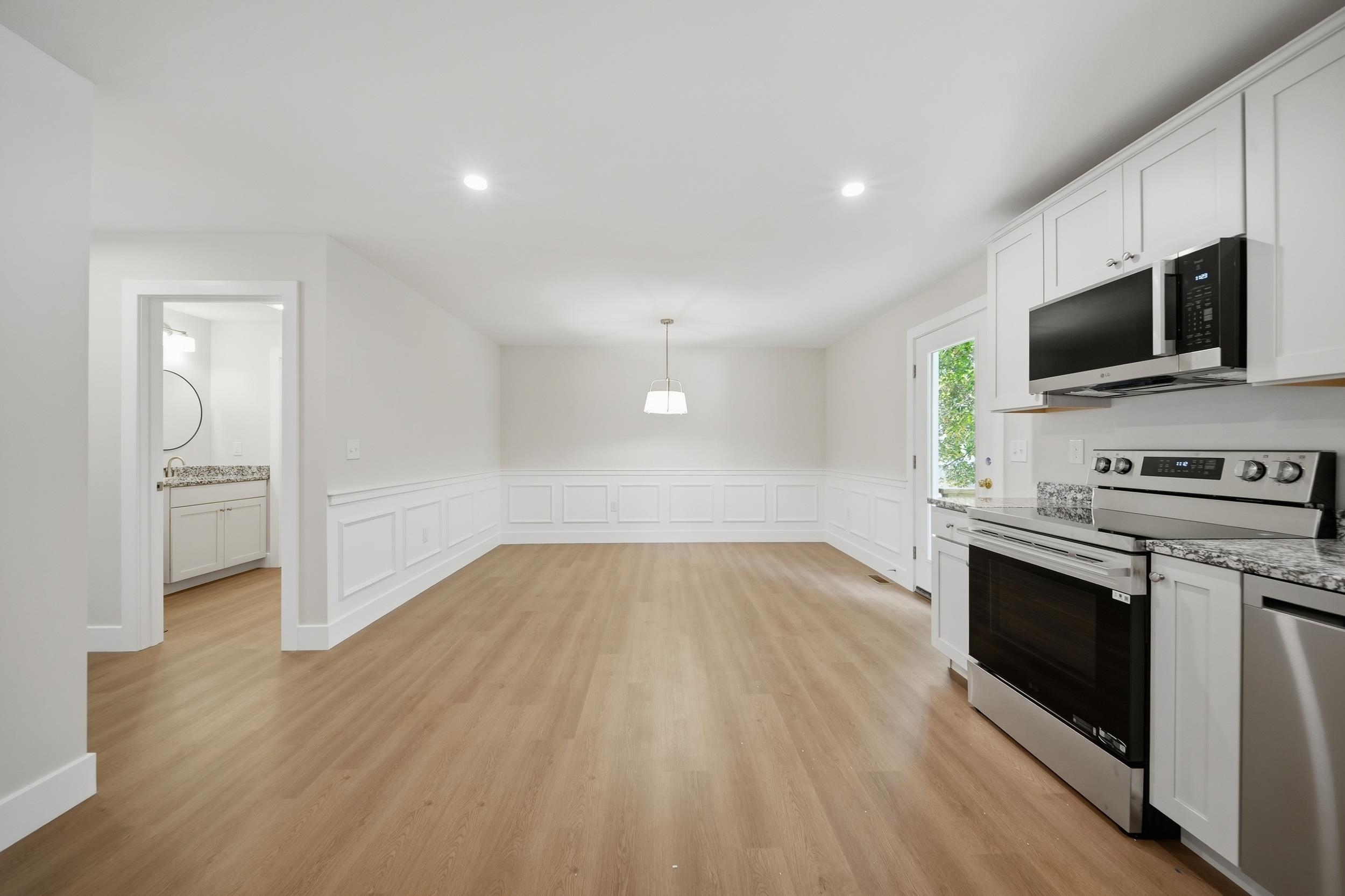 16 Manchester Street Property Photo 23