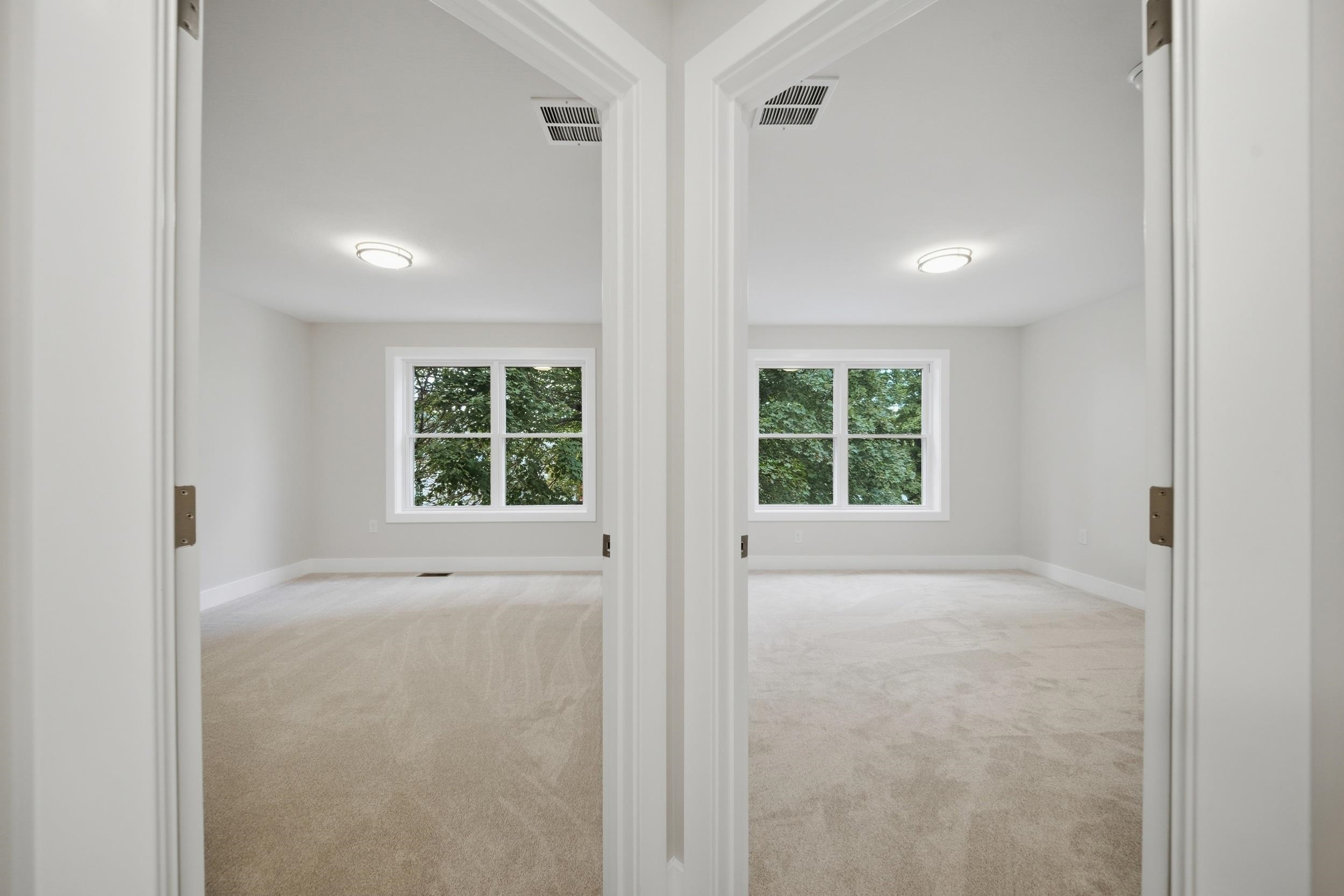 16 Manchester Street Property Photo 27
