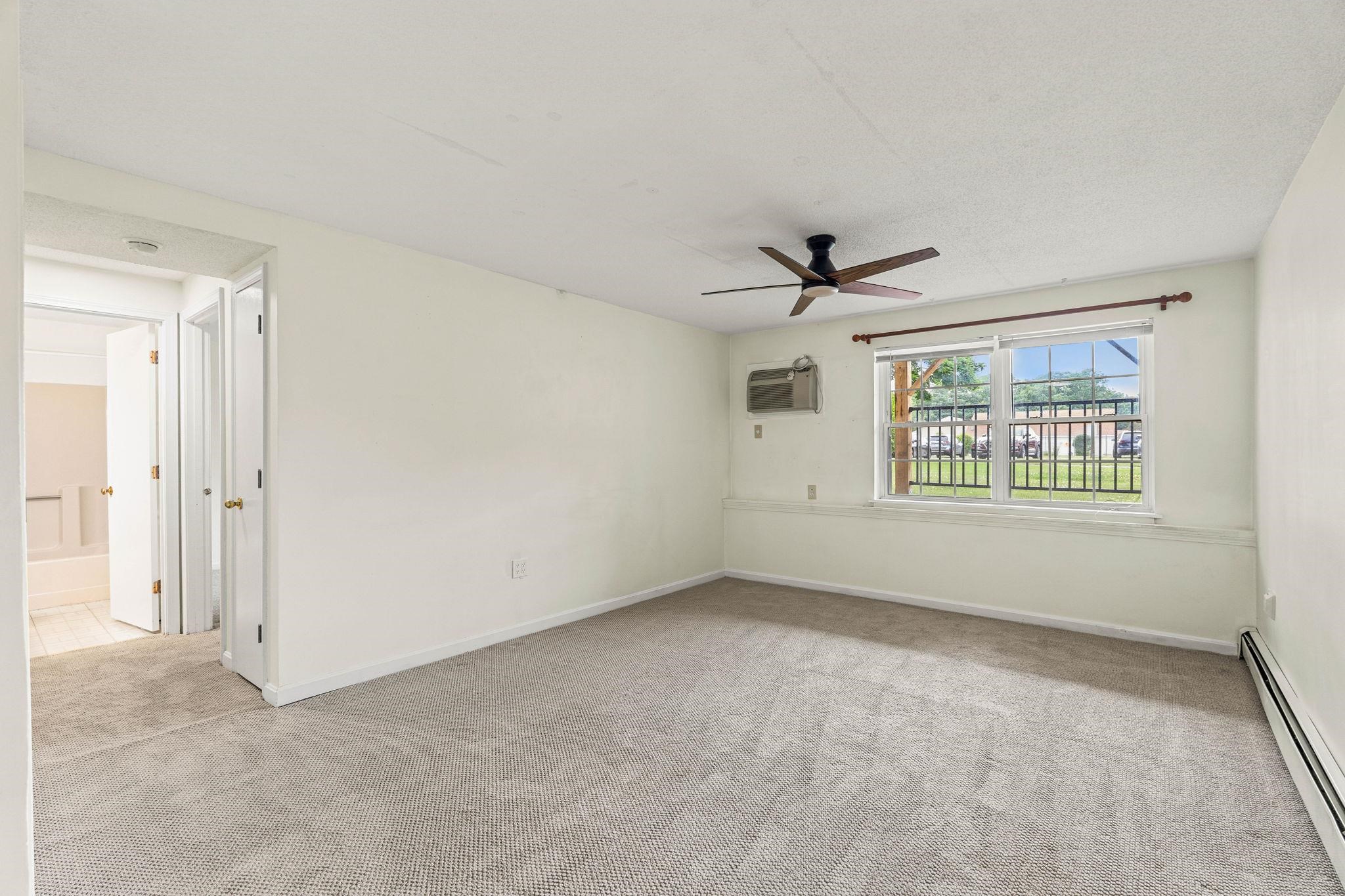 1202 White Cedar Boulevard Property Photo 4
