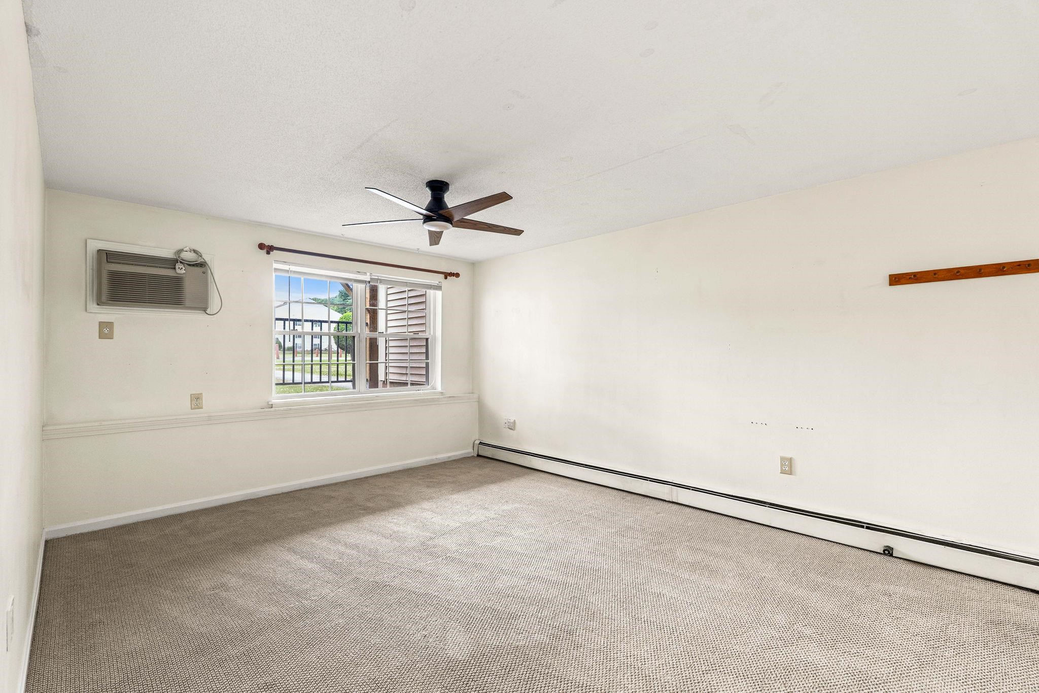 1202 White Cedar Boulevard Property Photo 5