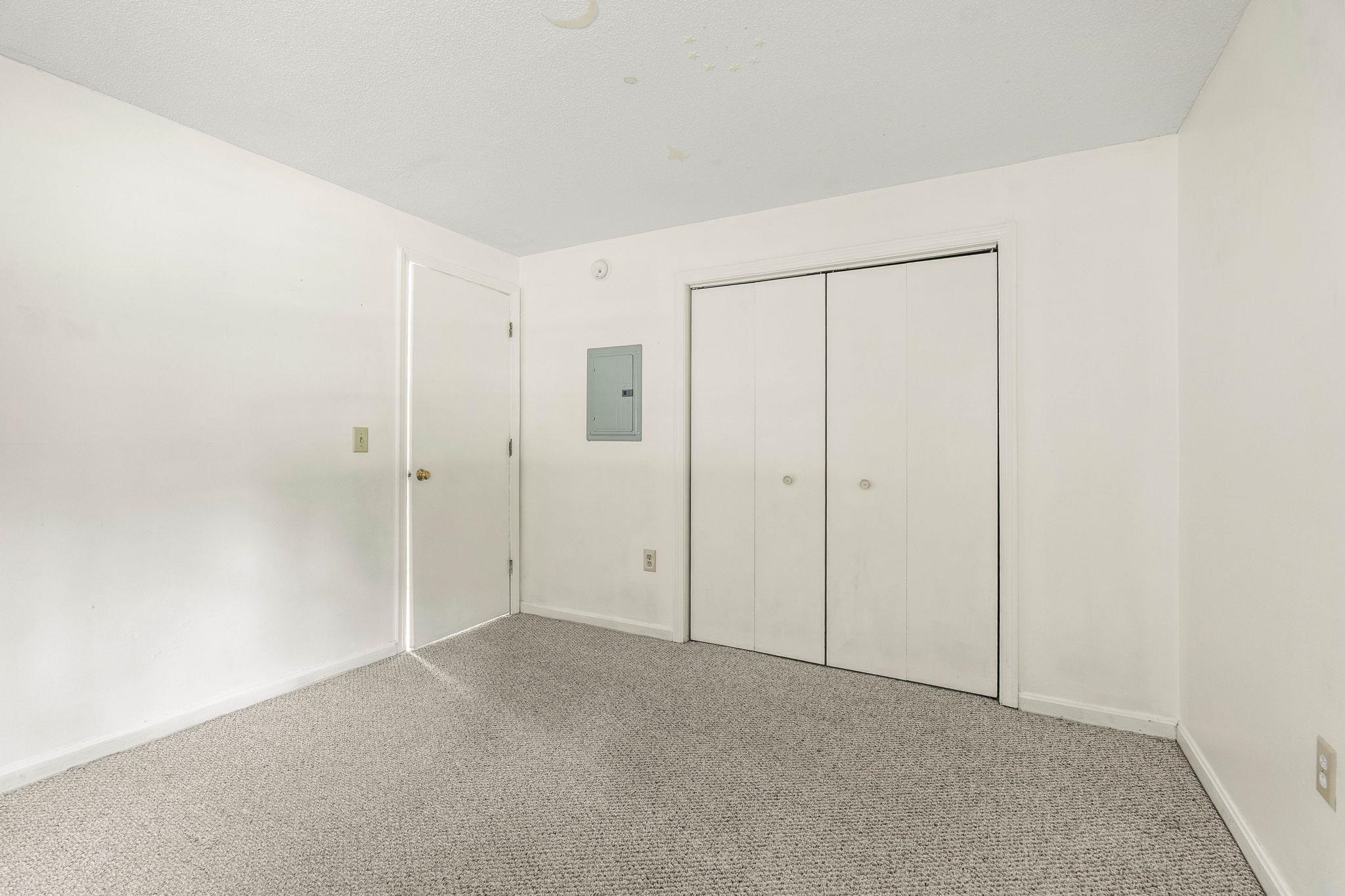 1202 White Cedar Boulevard Property Photo 17