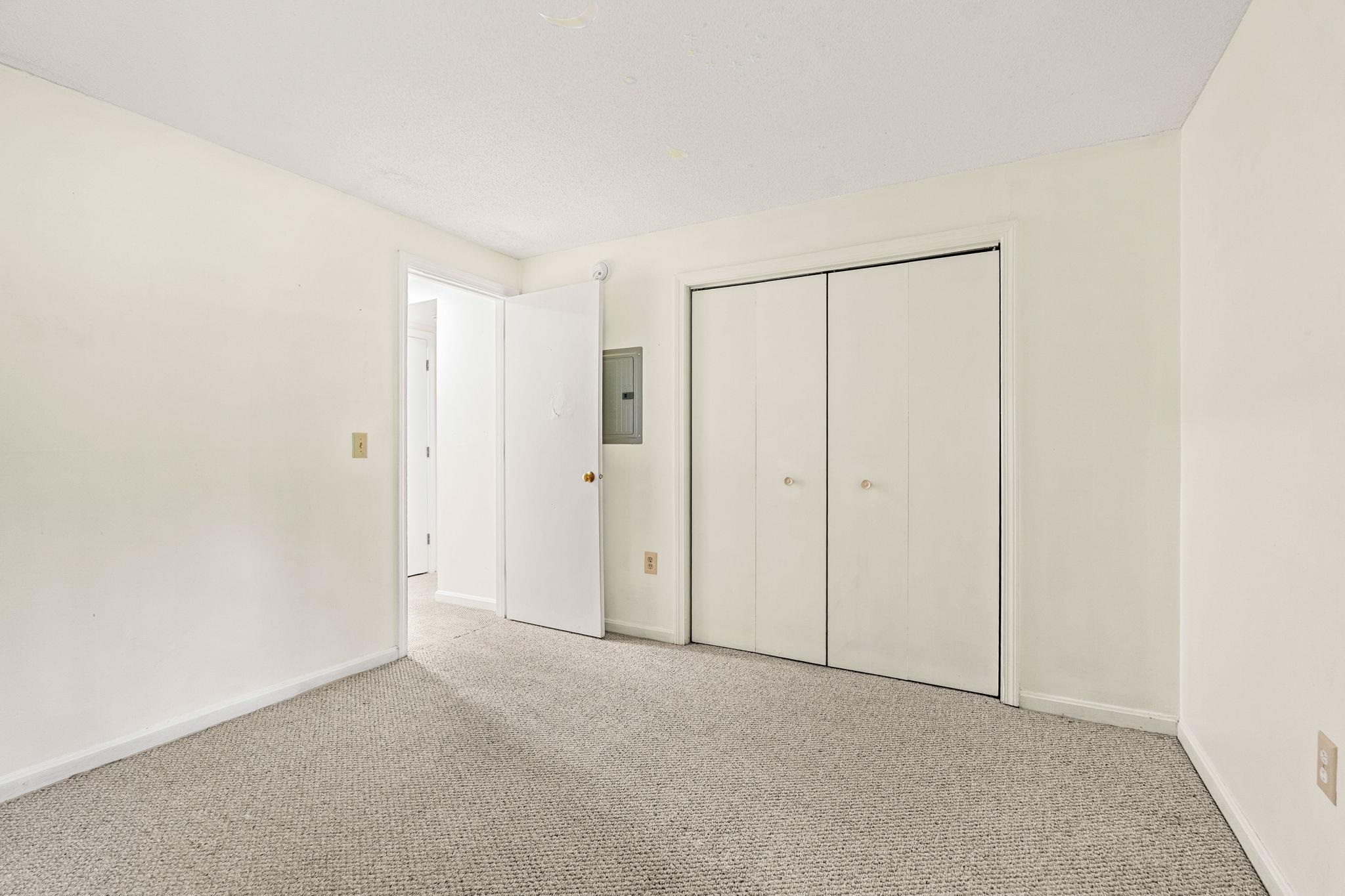 1202 White Cedar Boulevard Property Photo 18