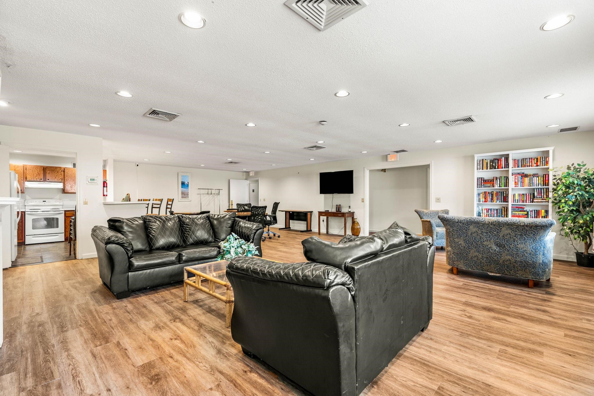 1202 White Cedar Boulevard Property Photo 26
