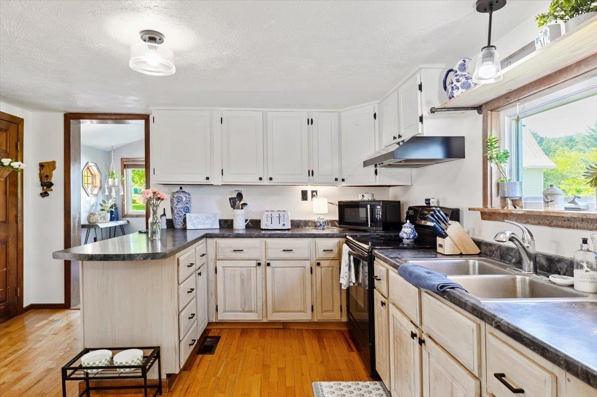 154 Bridge Street Property Photo 23