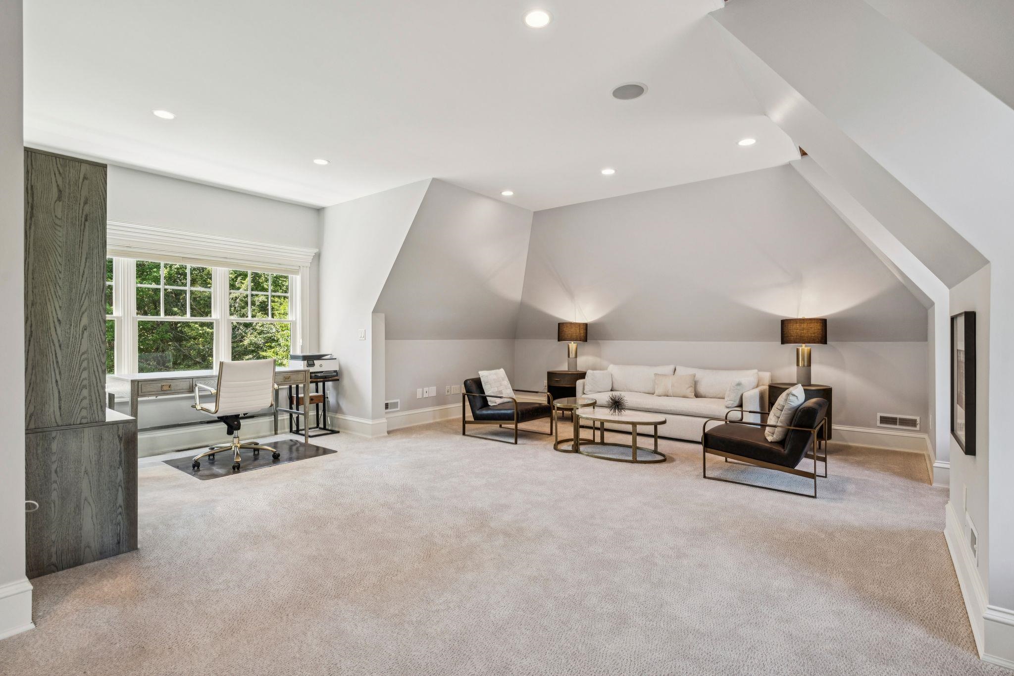 1 Willowbrook Court Property Photo 40