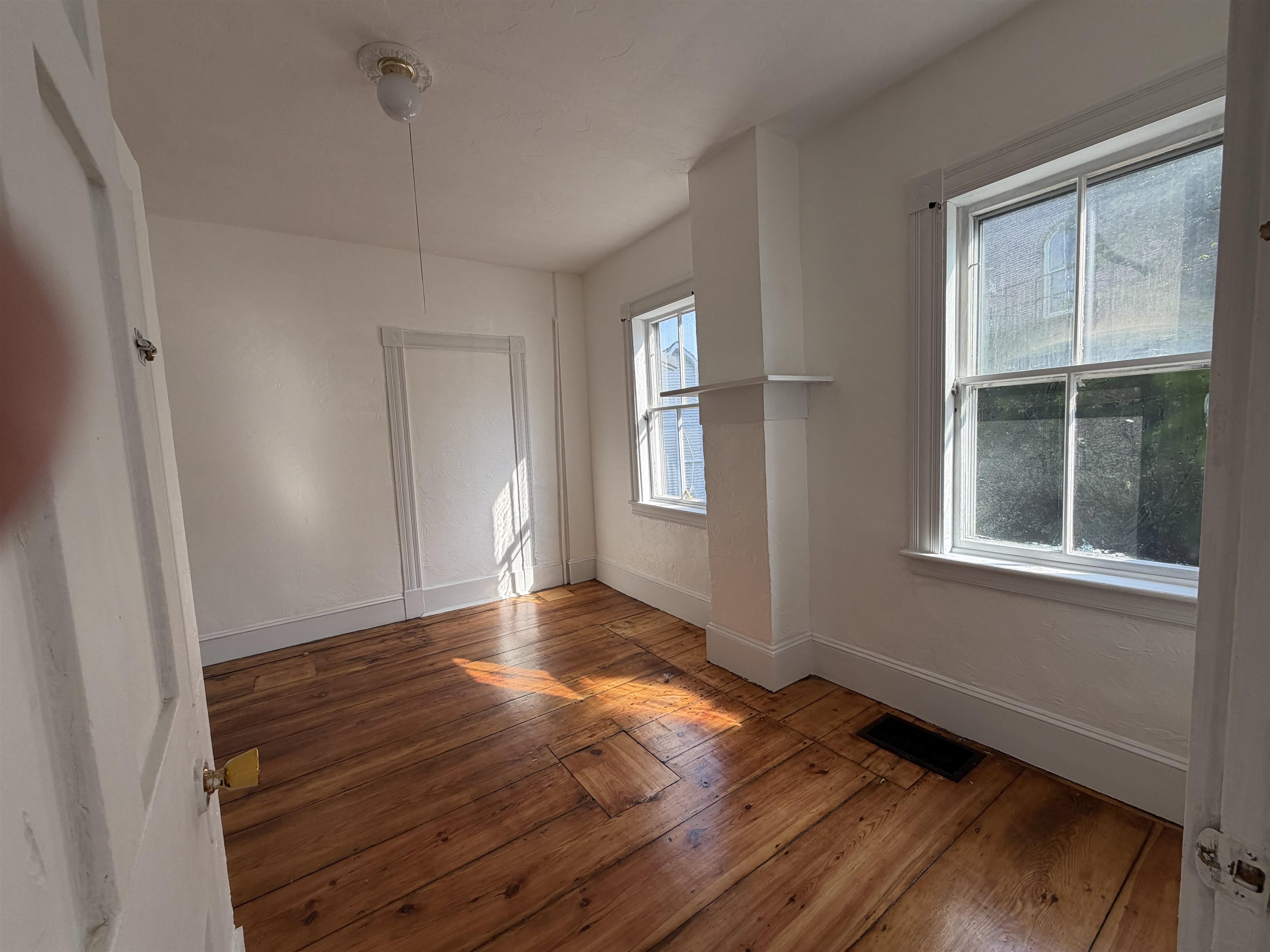 4 Washington Street Property Photo 16