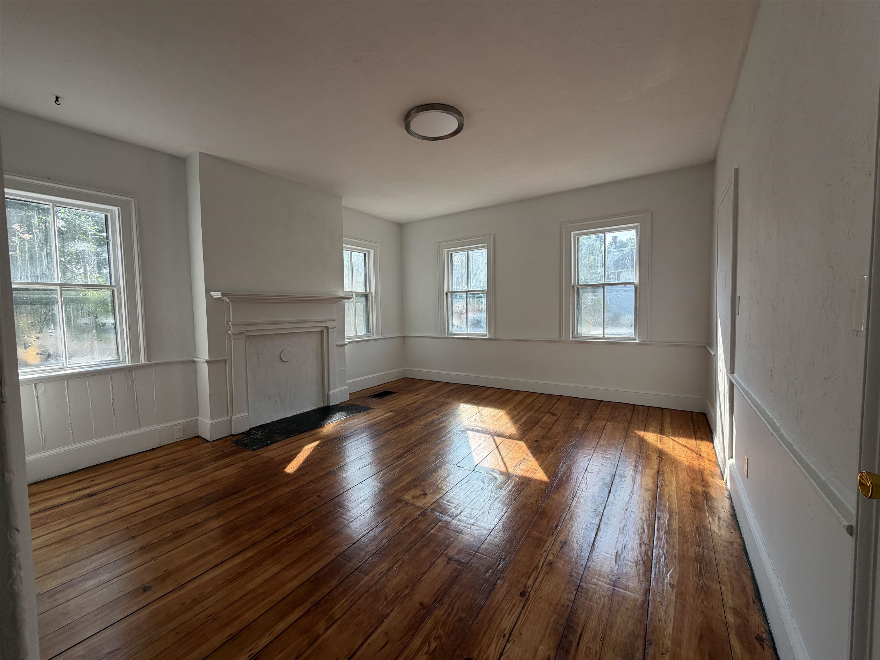 4 Washington Street Property Photo 18