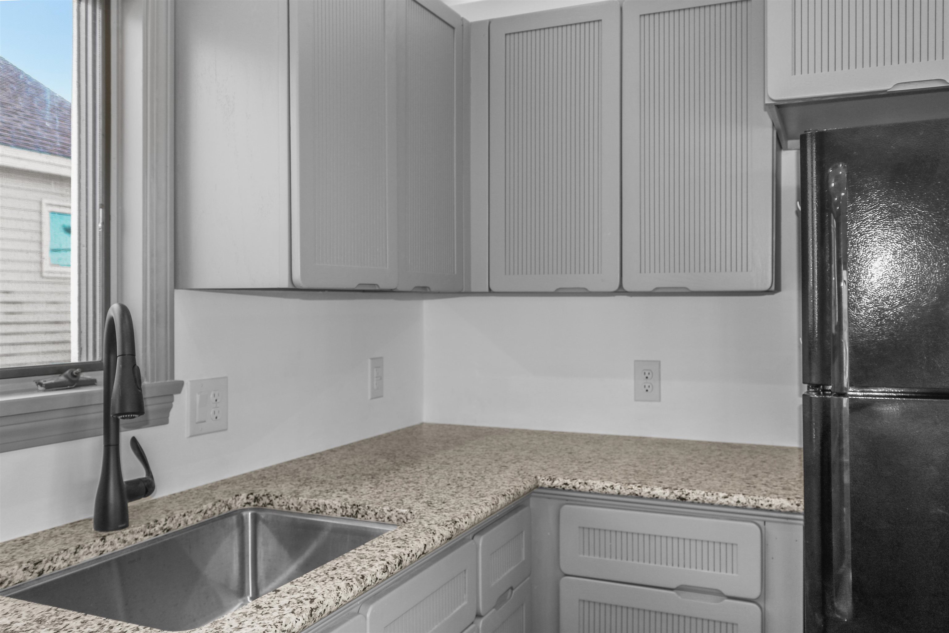 16 Bruce Street Property Photo 20