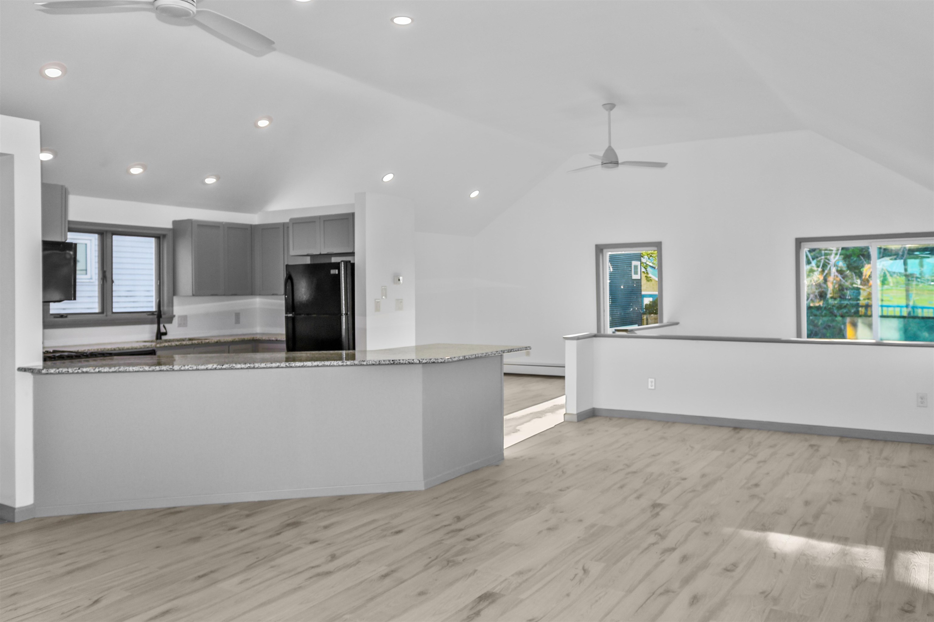 16 Bruce Street Property Photo 24