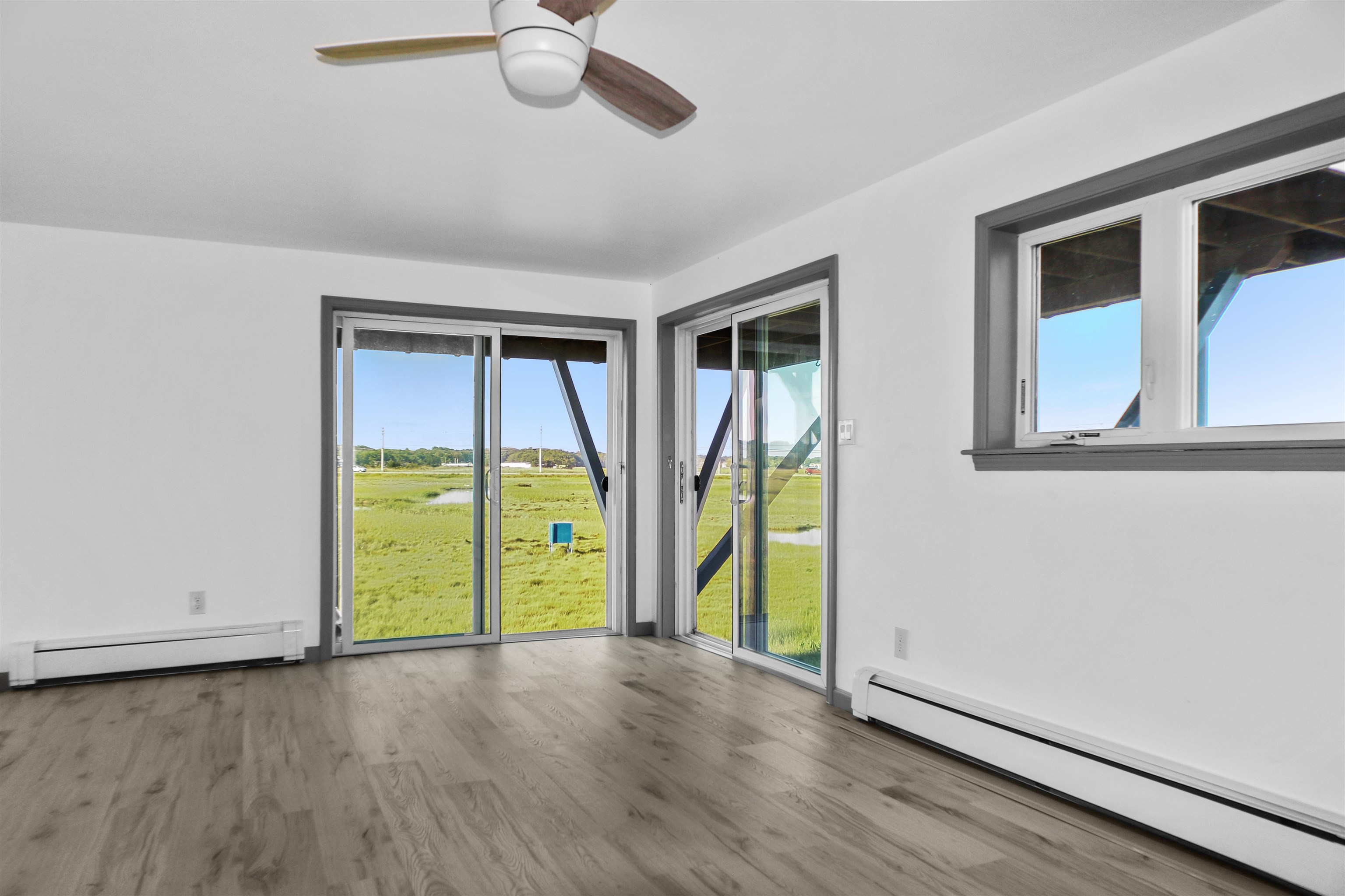 16 Bruce Street Property Photo 33