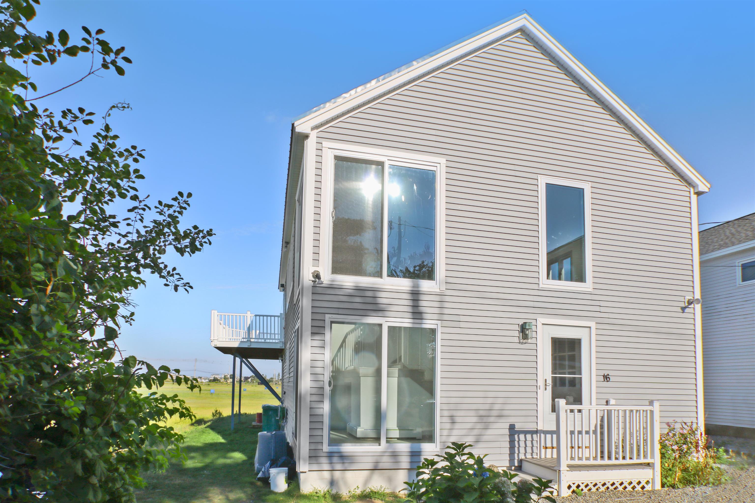16 Bruce Street Property Photo 49