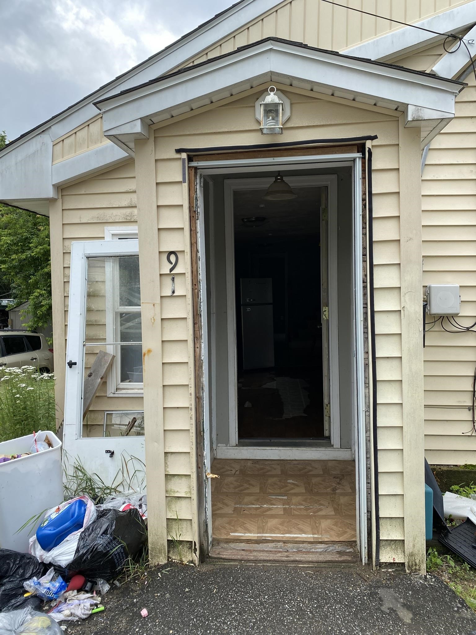 91 Munroe Street Property Photo 1