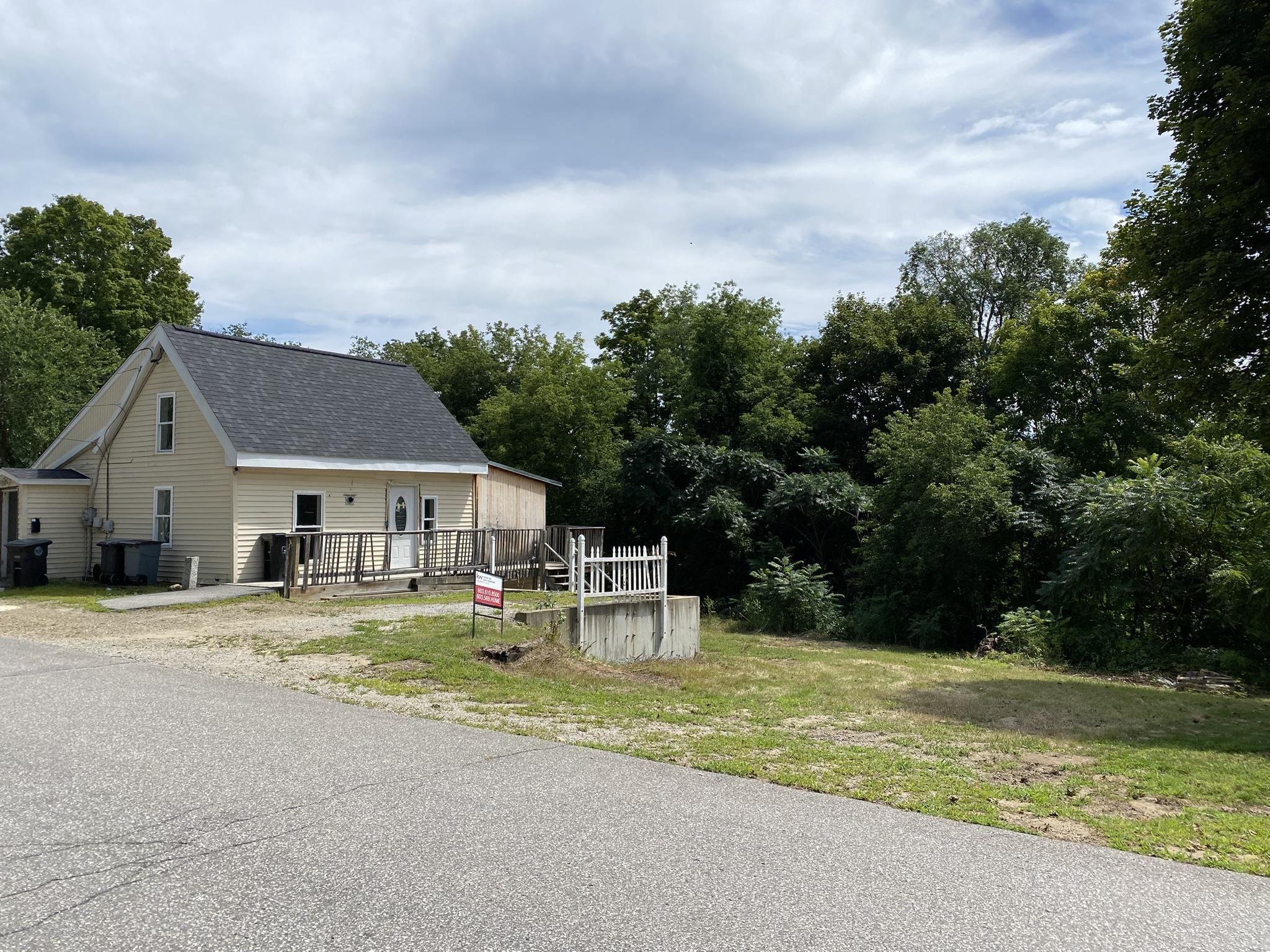 91 Munroe Street Property Photo 1
