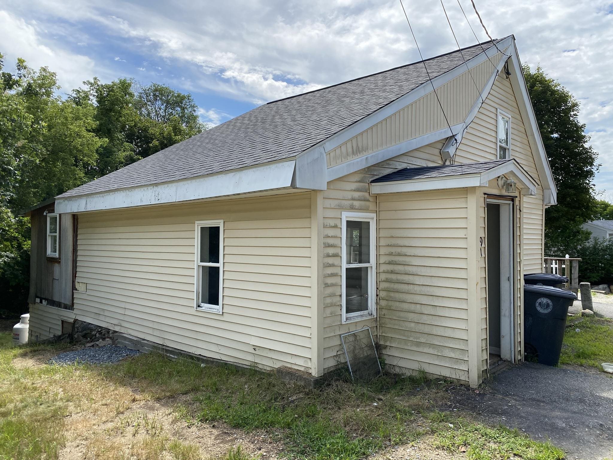 91 Munroe Street Property Photo 10