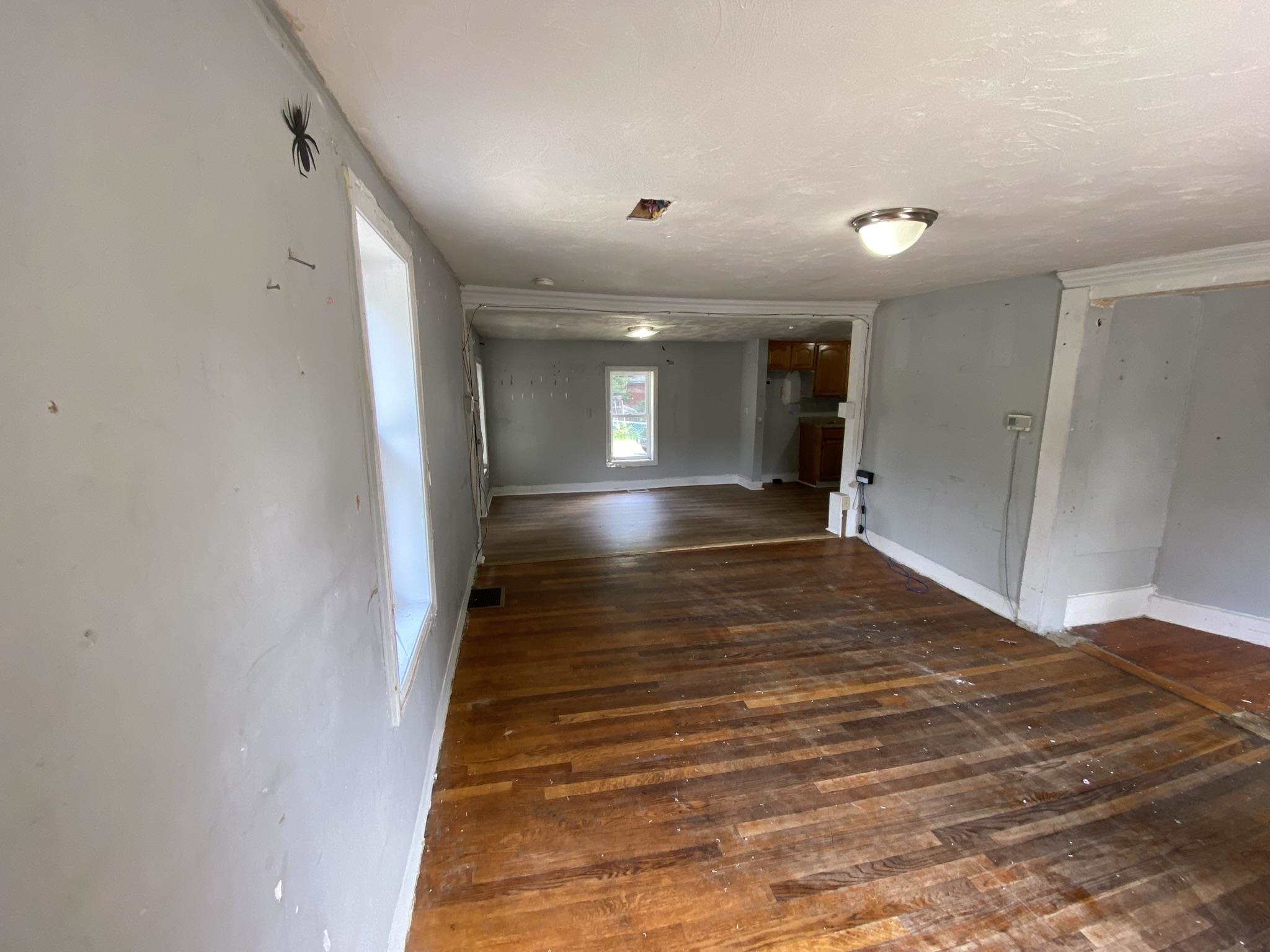 91 Munroe Street Property Photo 14
