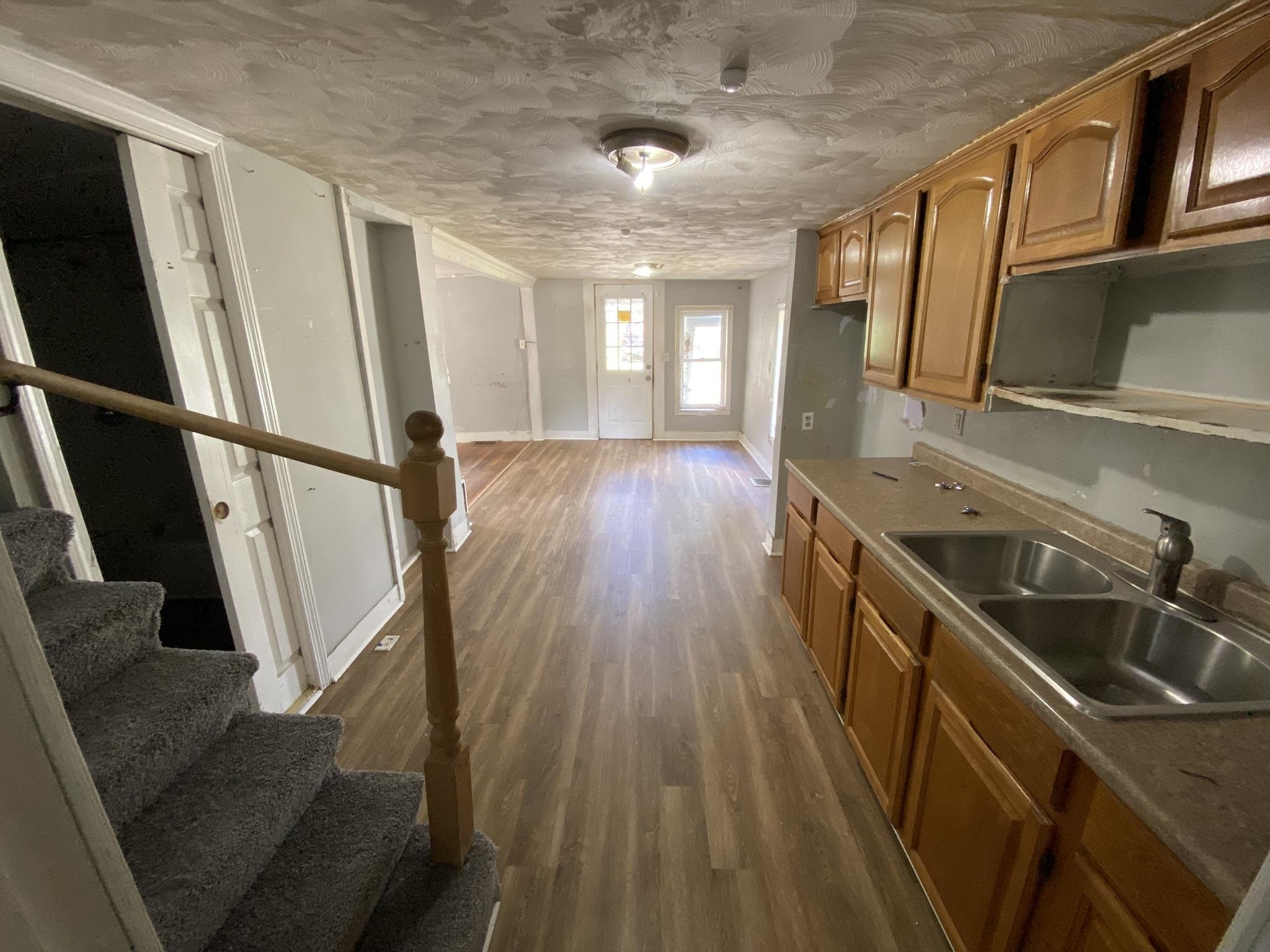 91 Munroe Street Property Photo 15