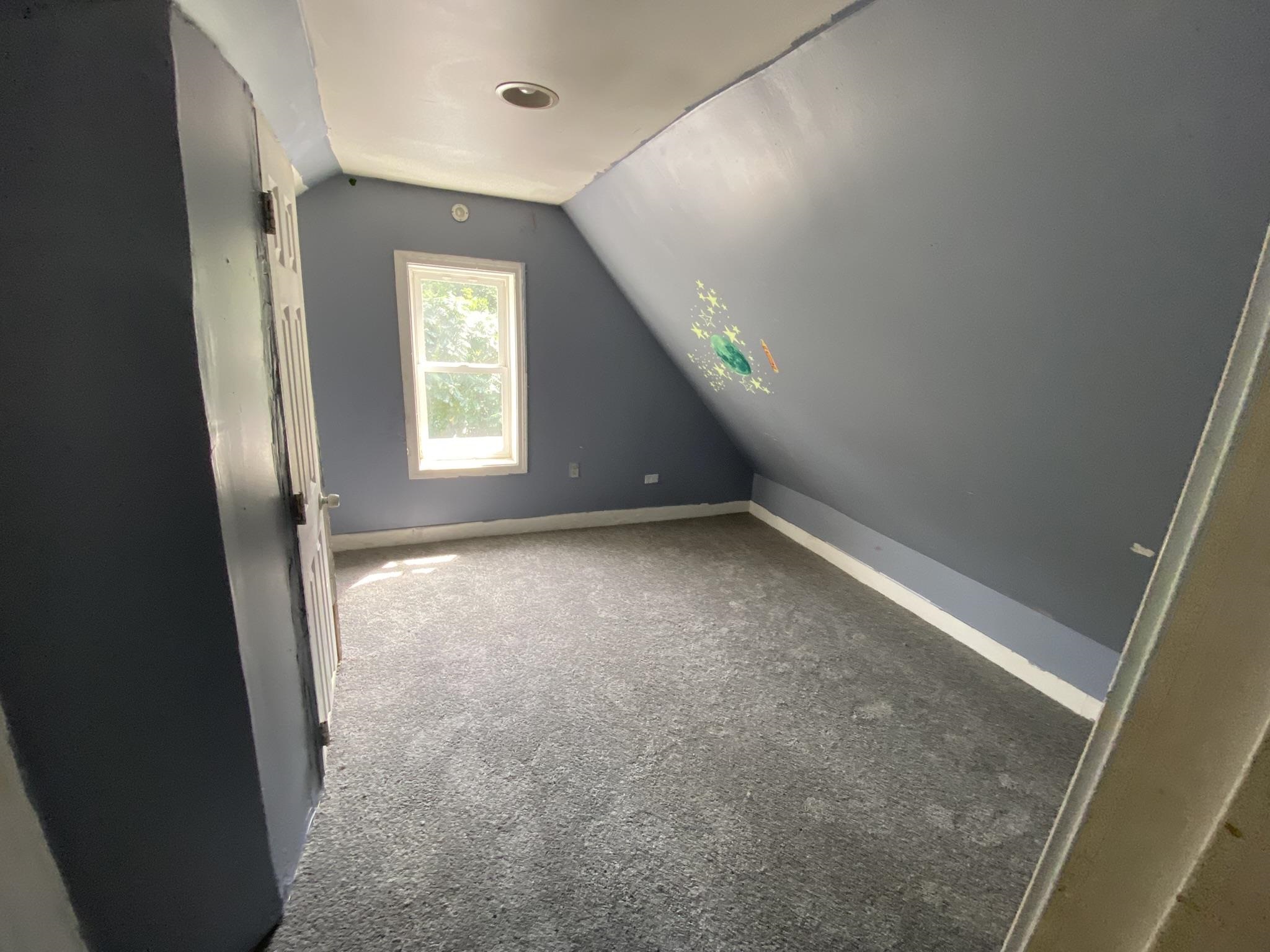 91 Munroe Street Property Photo 25