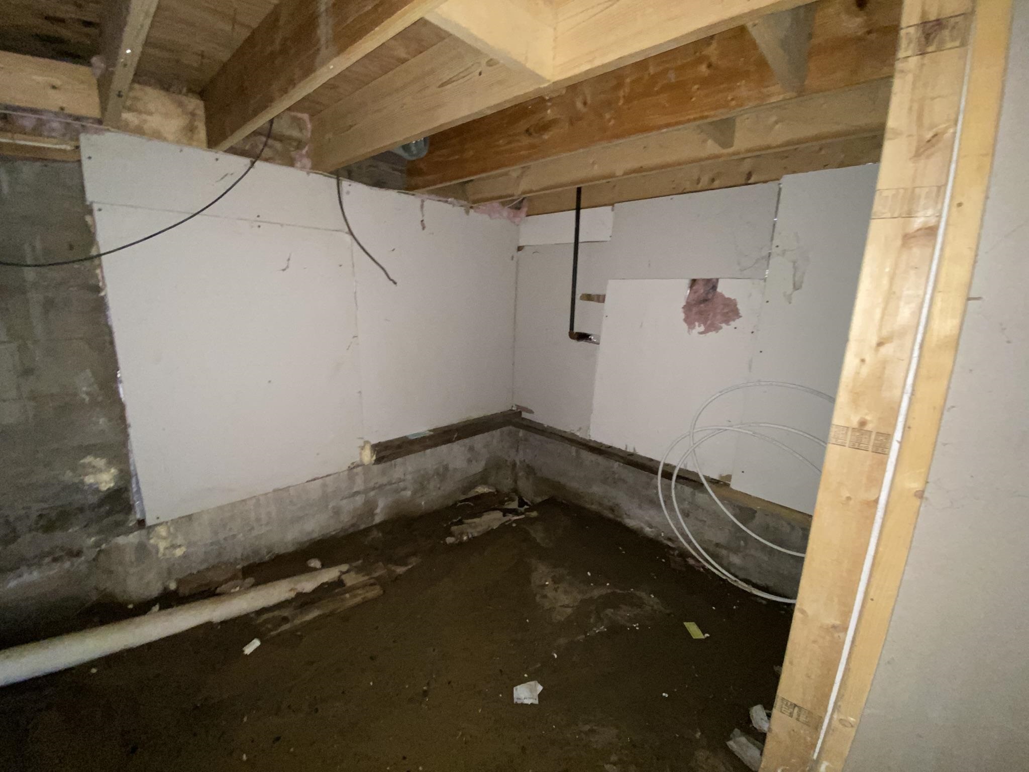 91 Munroe Street Property Photo 35