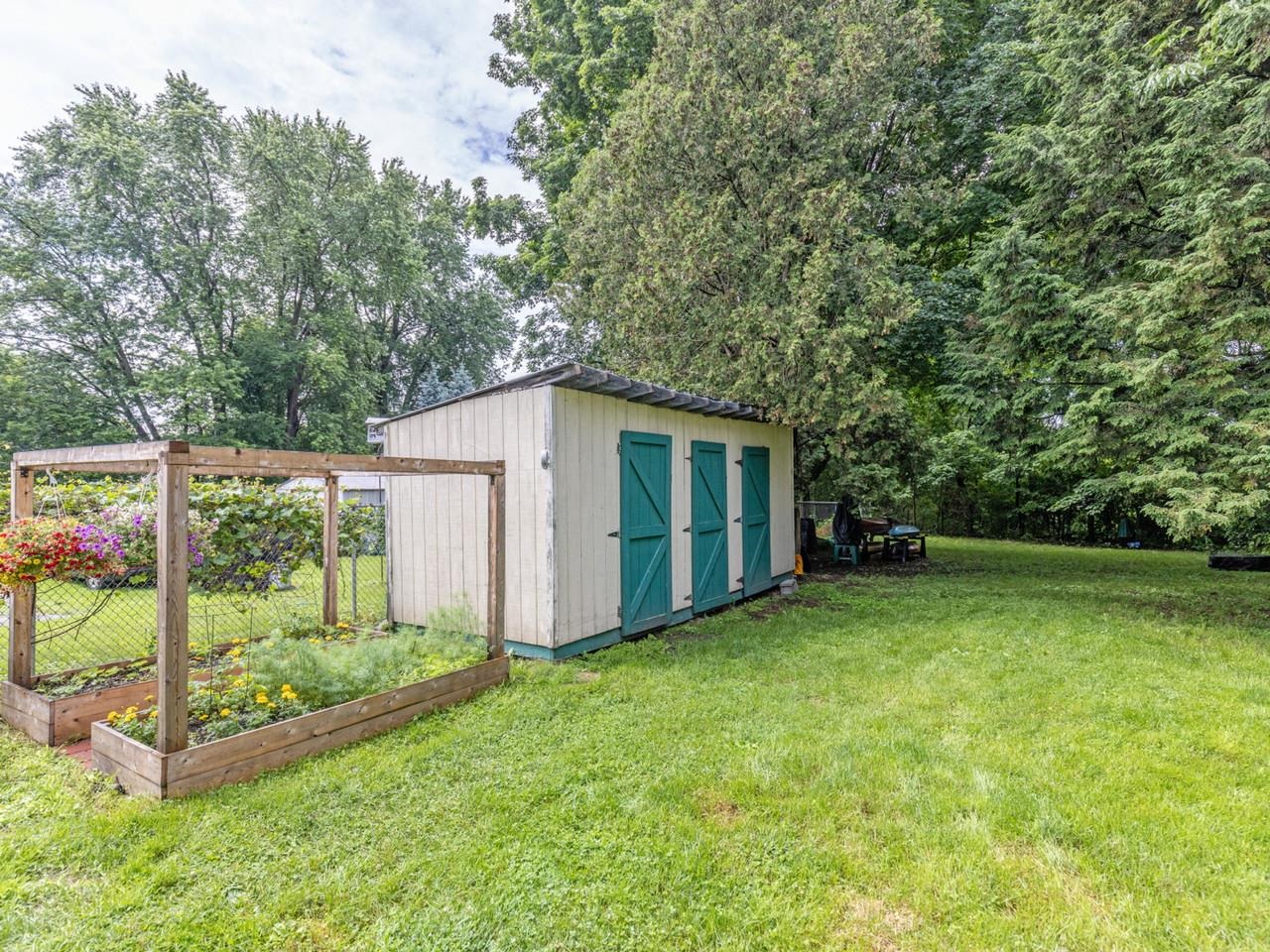 92 West Street Property Photo 18