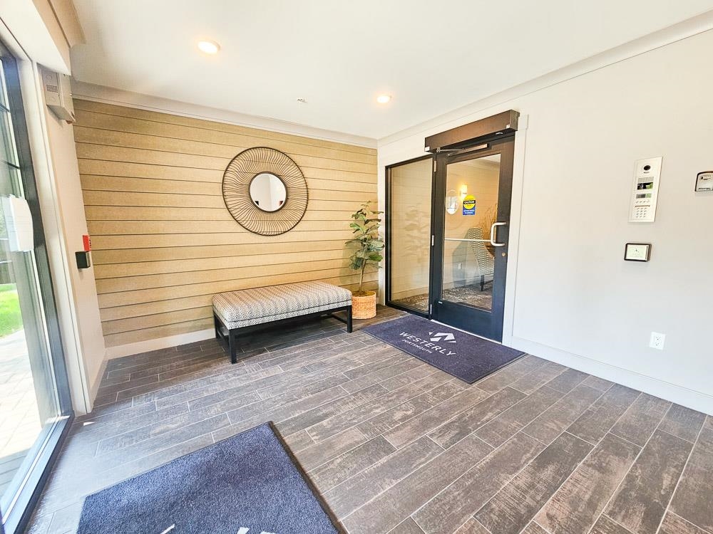 2075 Lafayette Road Property Photo 3
