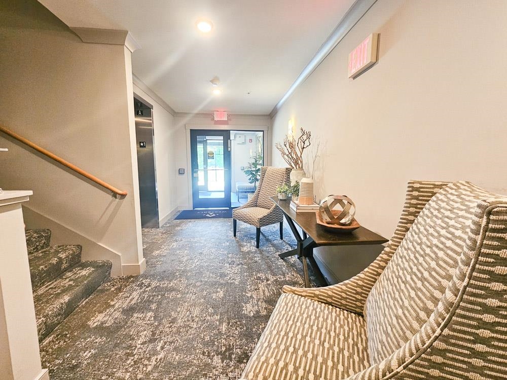 2075 Lafayette Road Property Photo 4