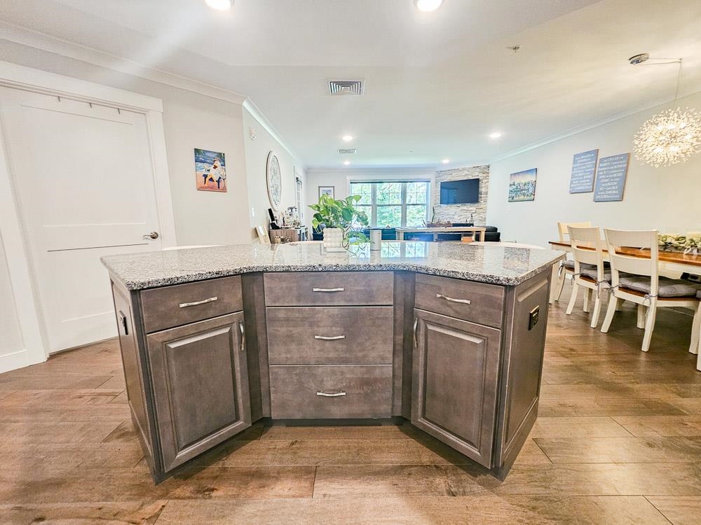 2075 Lafayette Road Property Photo 18