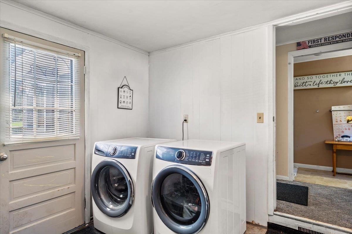35 Spring Street Property Photo 4