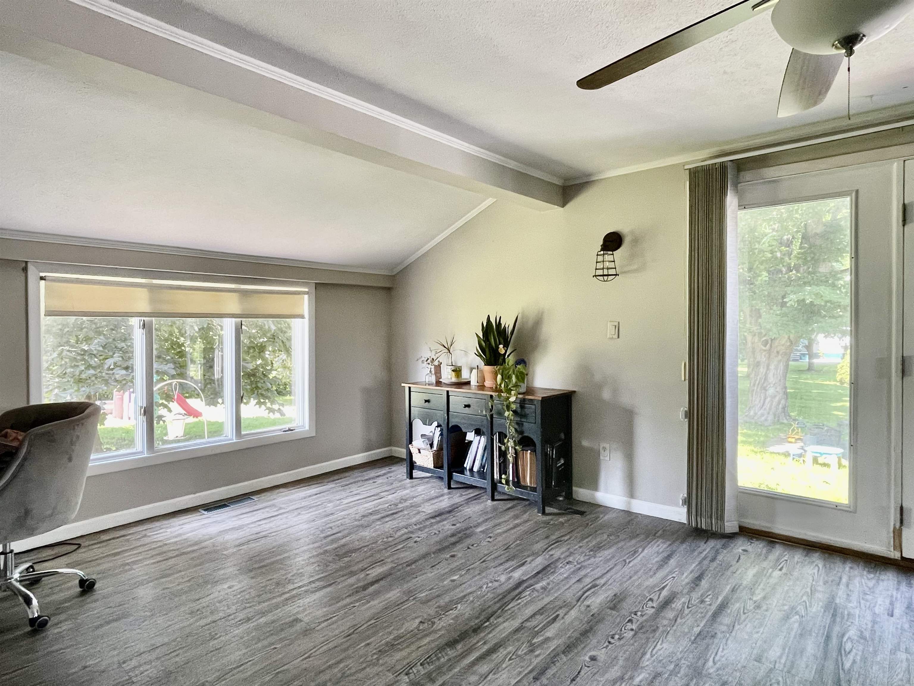35 Spring Street Property Photo 7