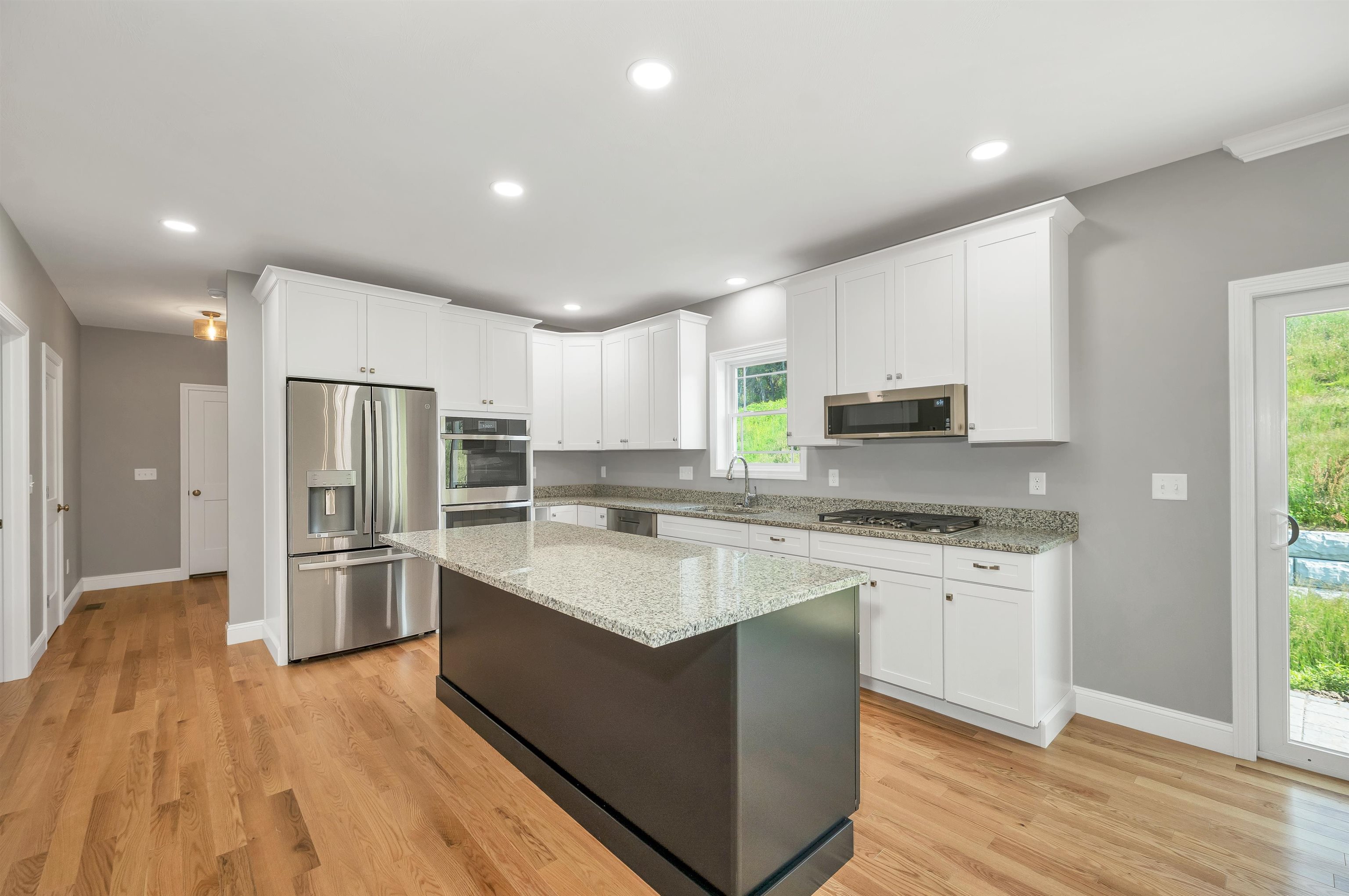 6 Shelburne Lane Property Photo 3
