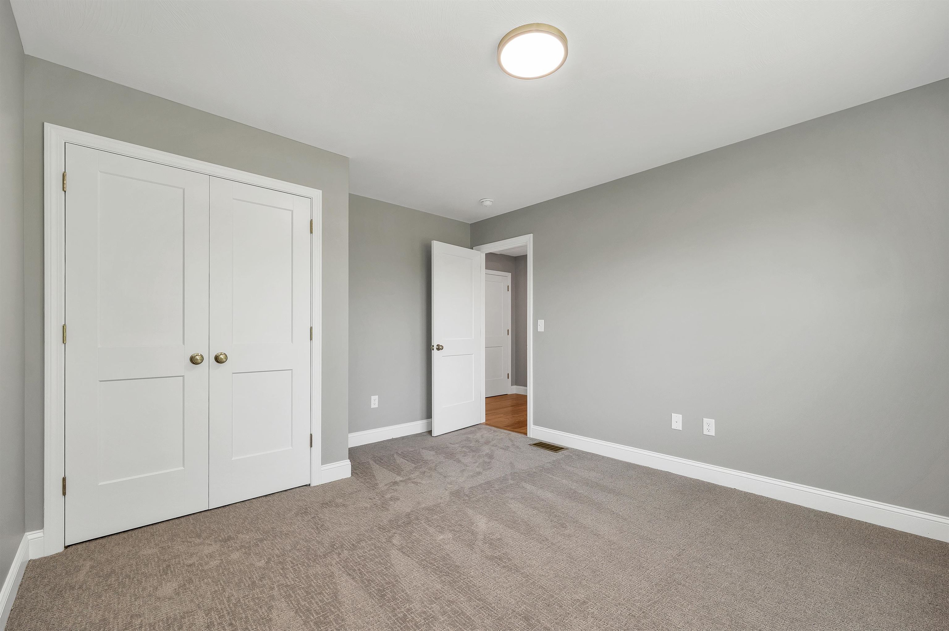 6 Shelburne Lane Property Photo 33