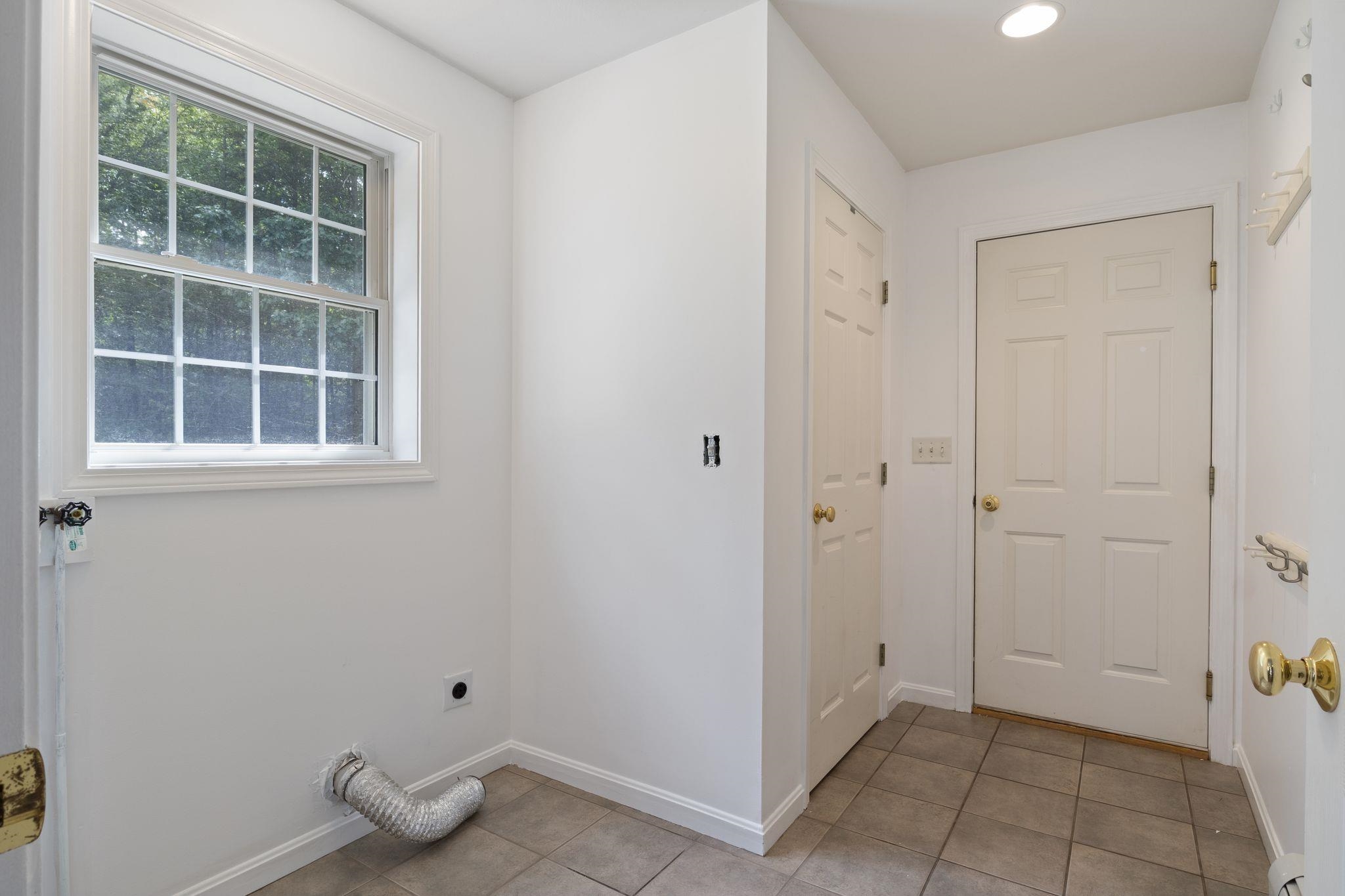 88 Crawford Road Property Photo 28