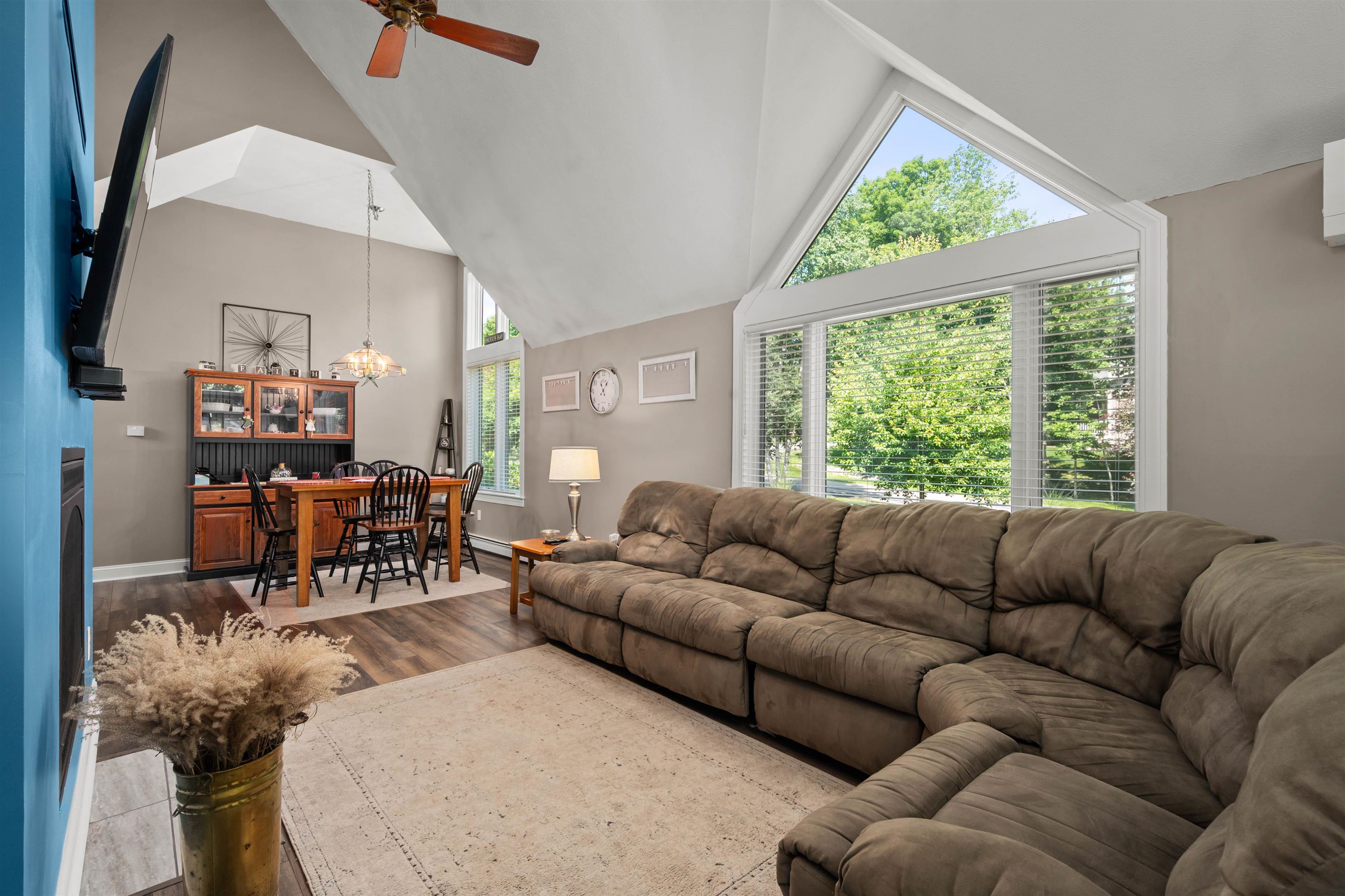 6 Tartan Hollow Property Photo 11