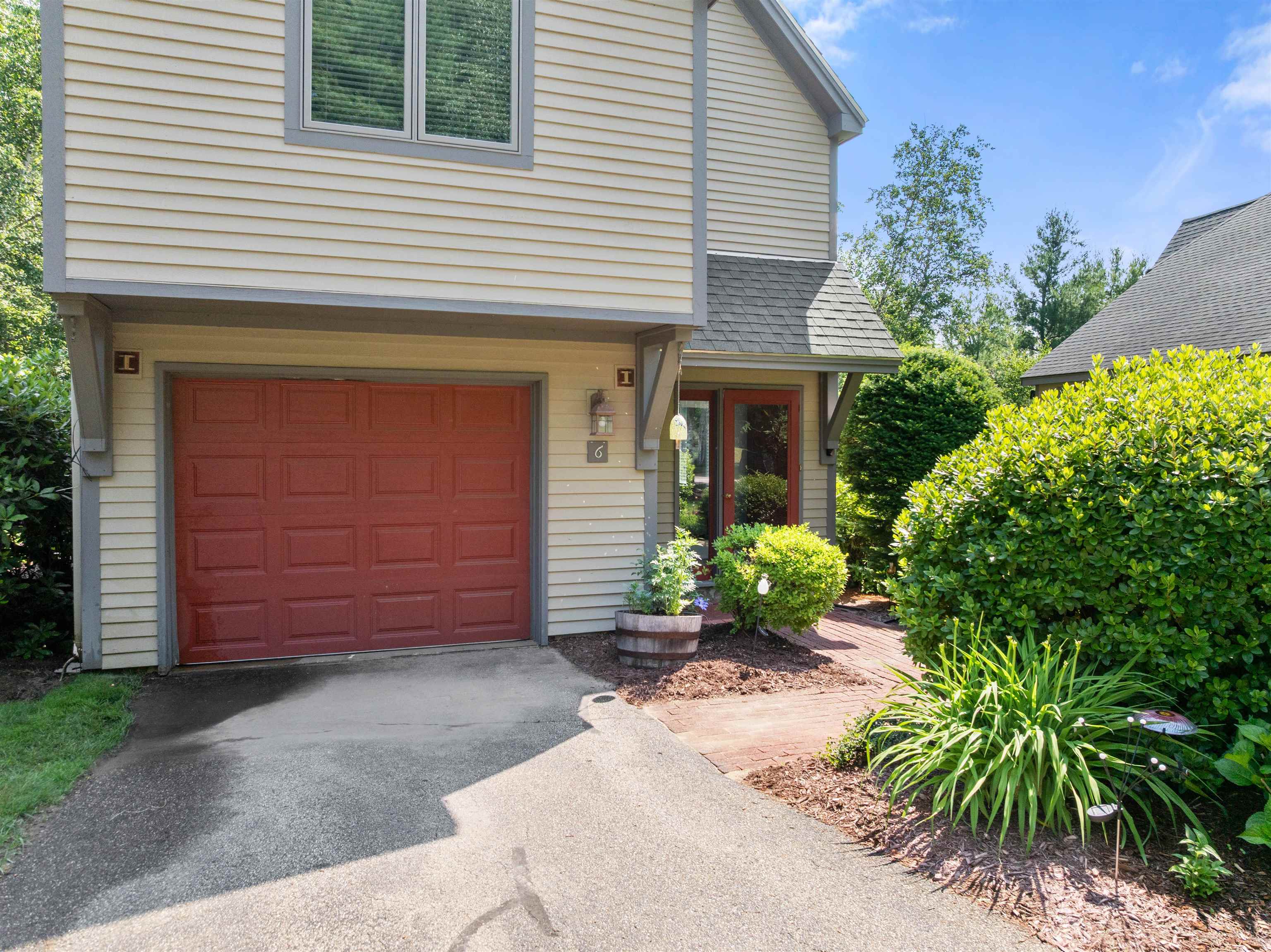 6 Tartan Hollow Property Photo 37