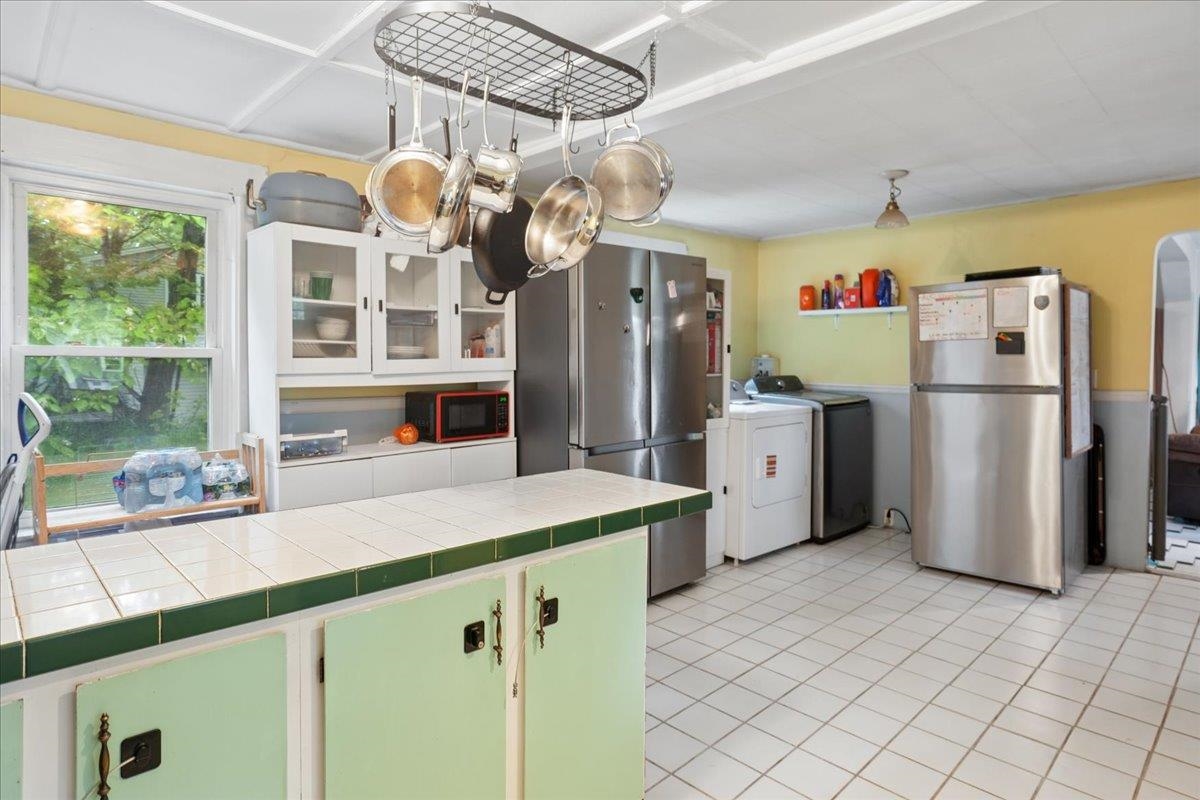 60 Avery Street Property Photo 4