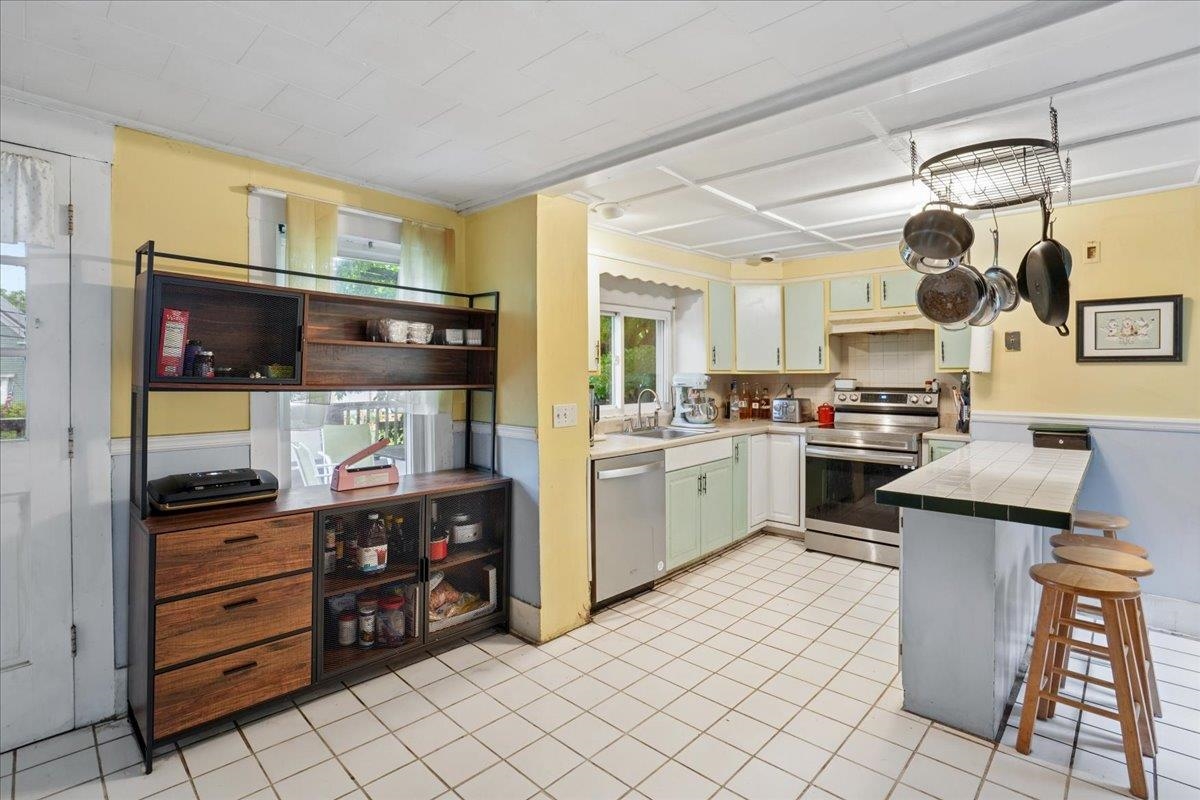 60 Avery Street Property Photo 8