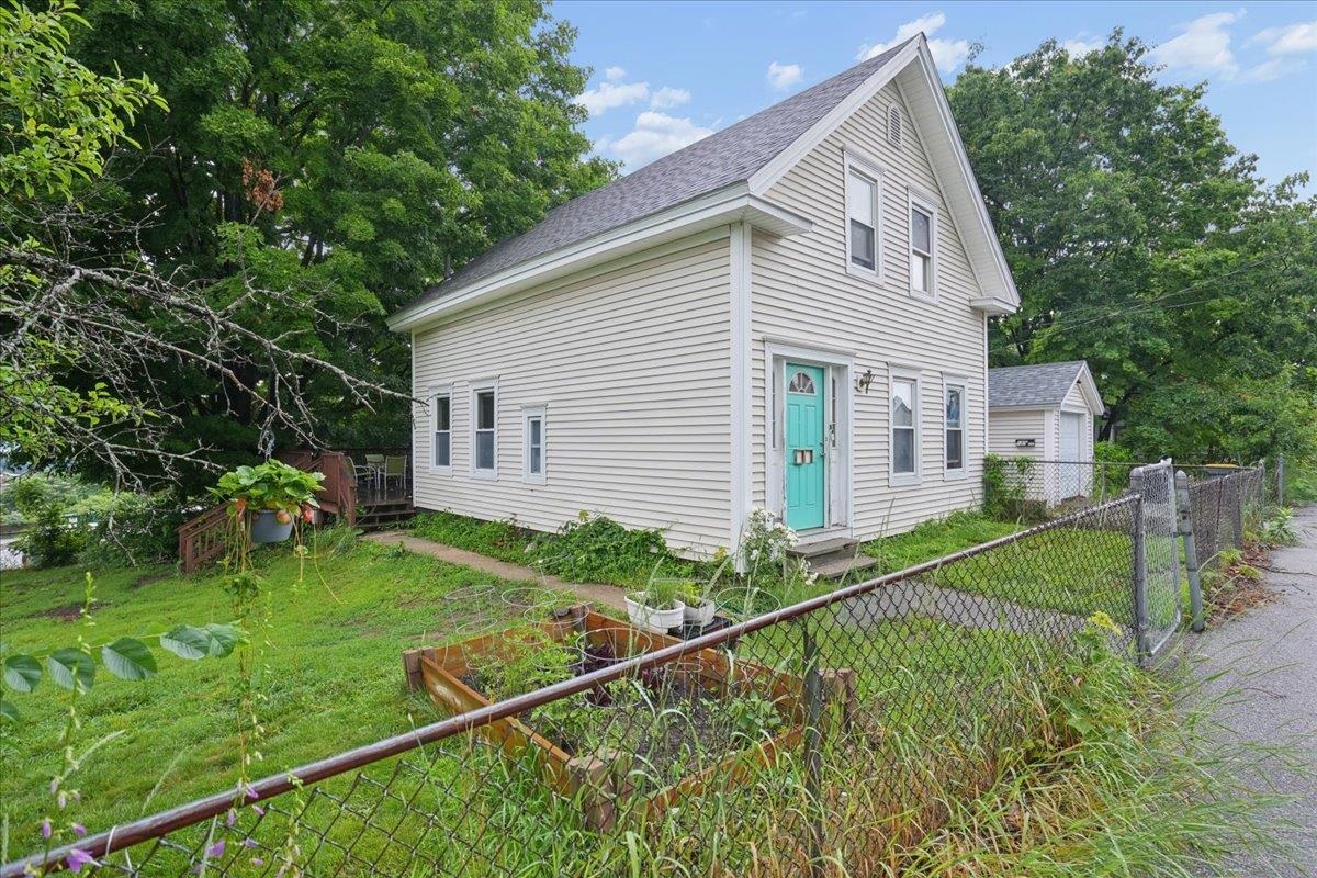 60 Avery Street Property Photo 40