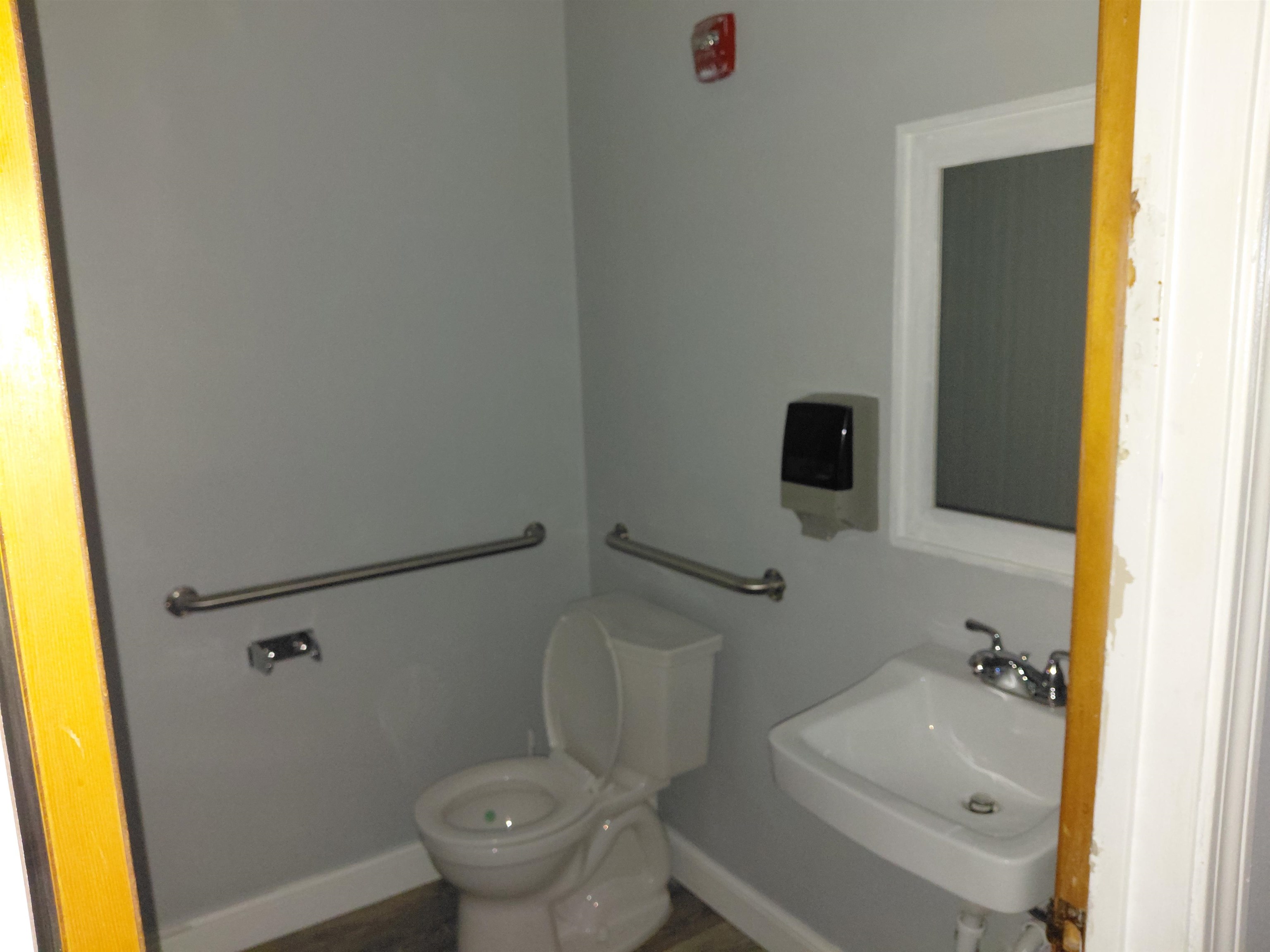 575 South Willow Street Property Photo 9