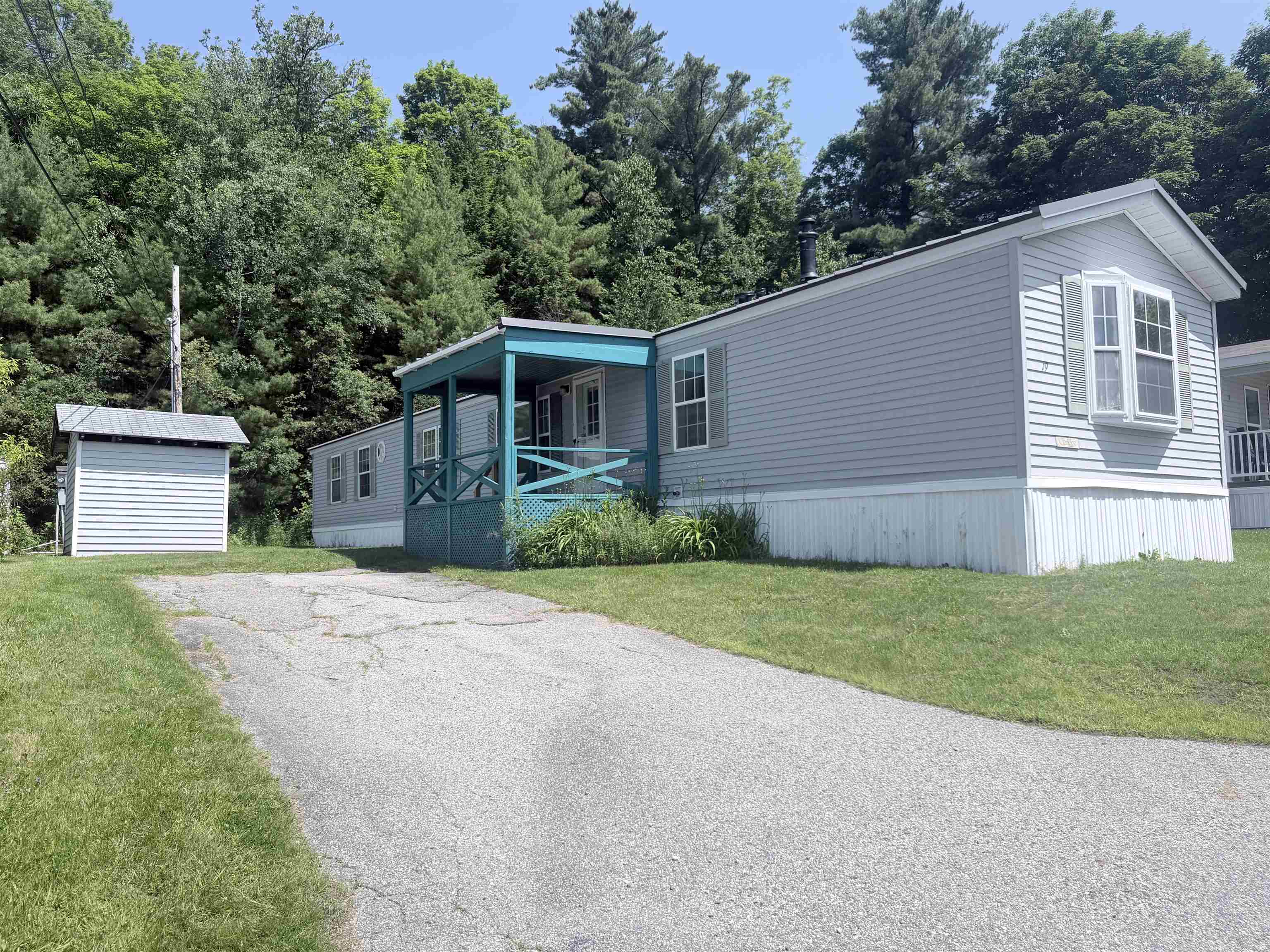 19 Hilltop Manor Mobile Home Park Property Photo 1