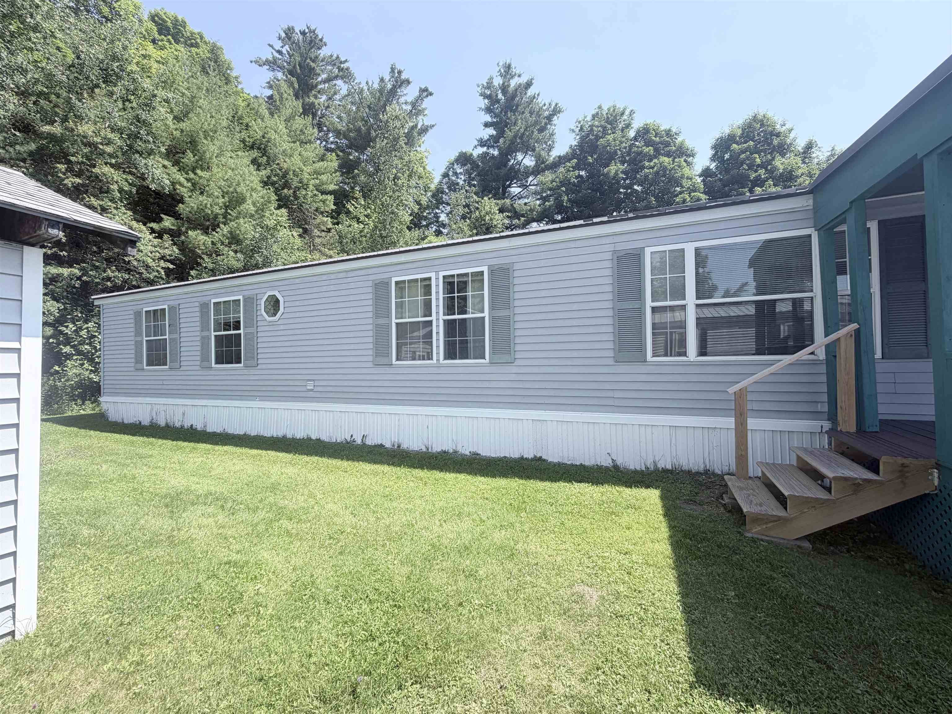 19 Hilltop Manor Mobile Home Park Property Photo 4