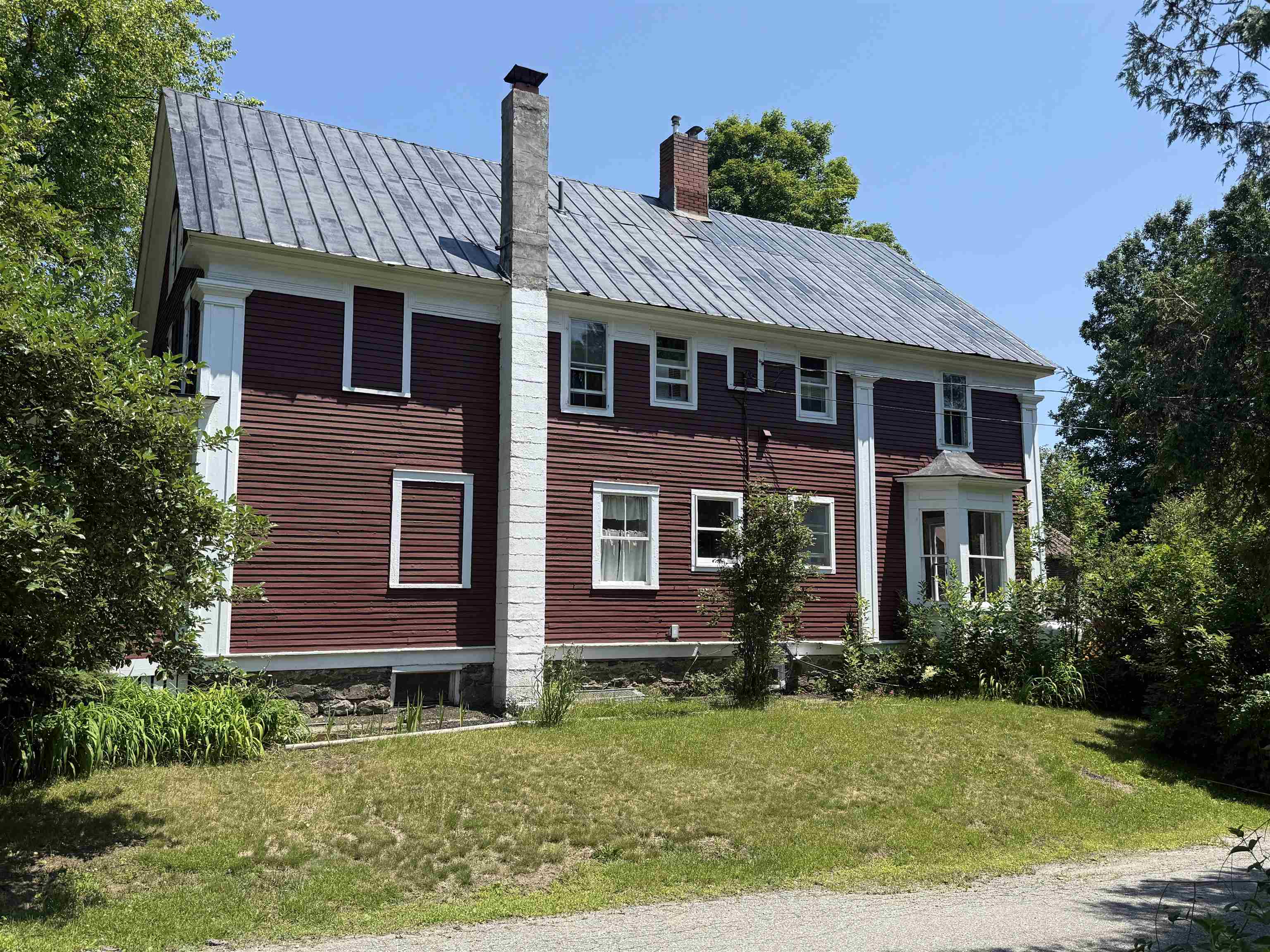 53 Commonwealth Avenue Property Photo 4