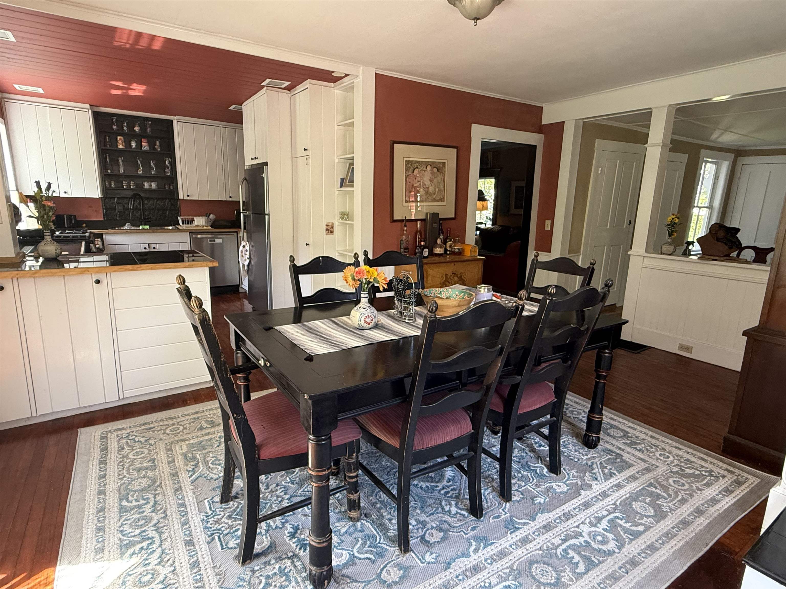 53 Commonwealth Avenue Property Photo 8