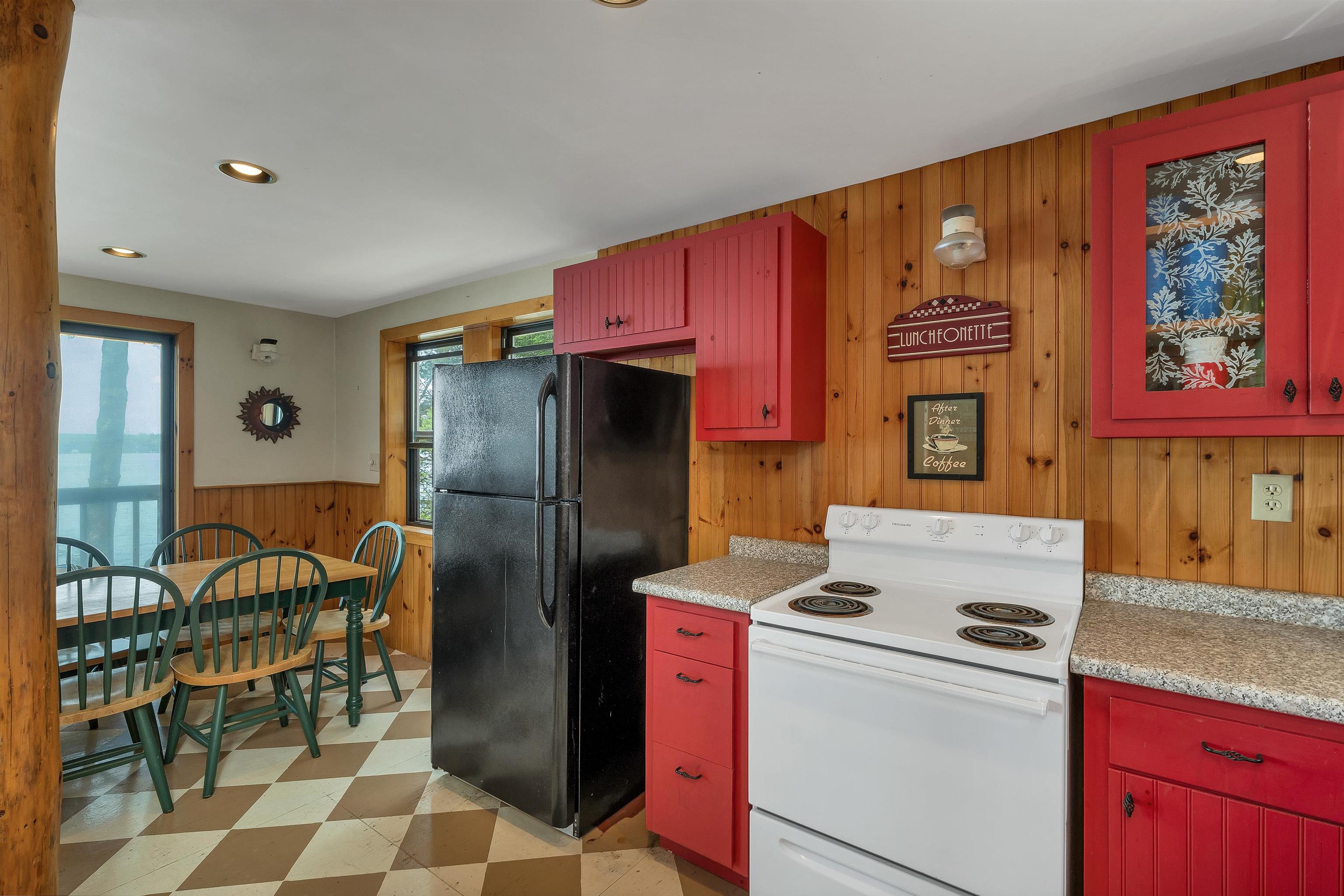 756 Rattlesnake Island Property Photo 7