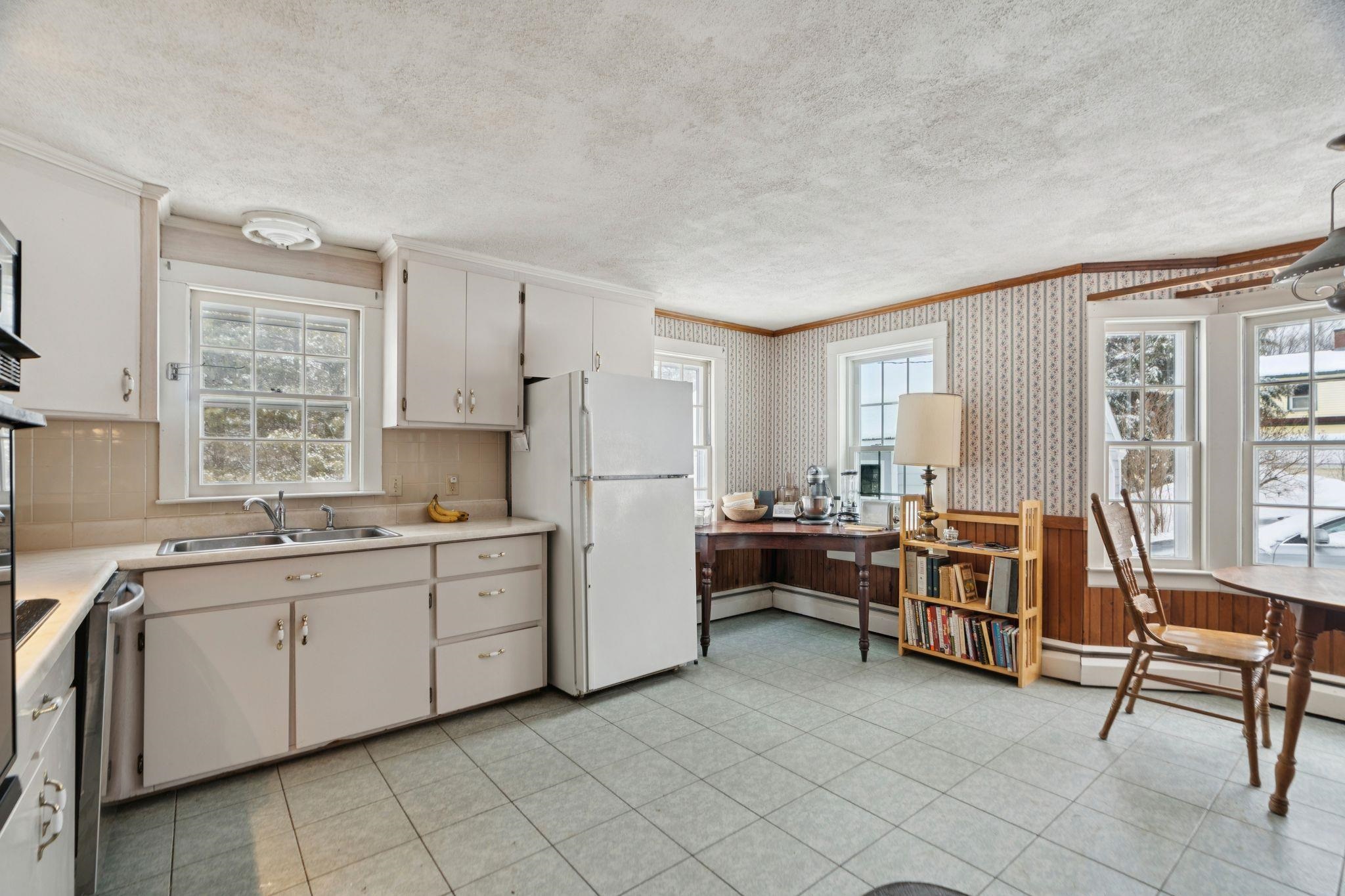 87 Fairground Road Property Photo 5
