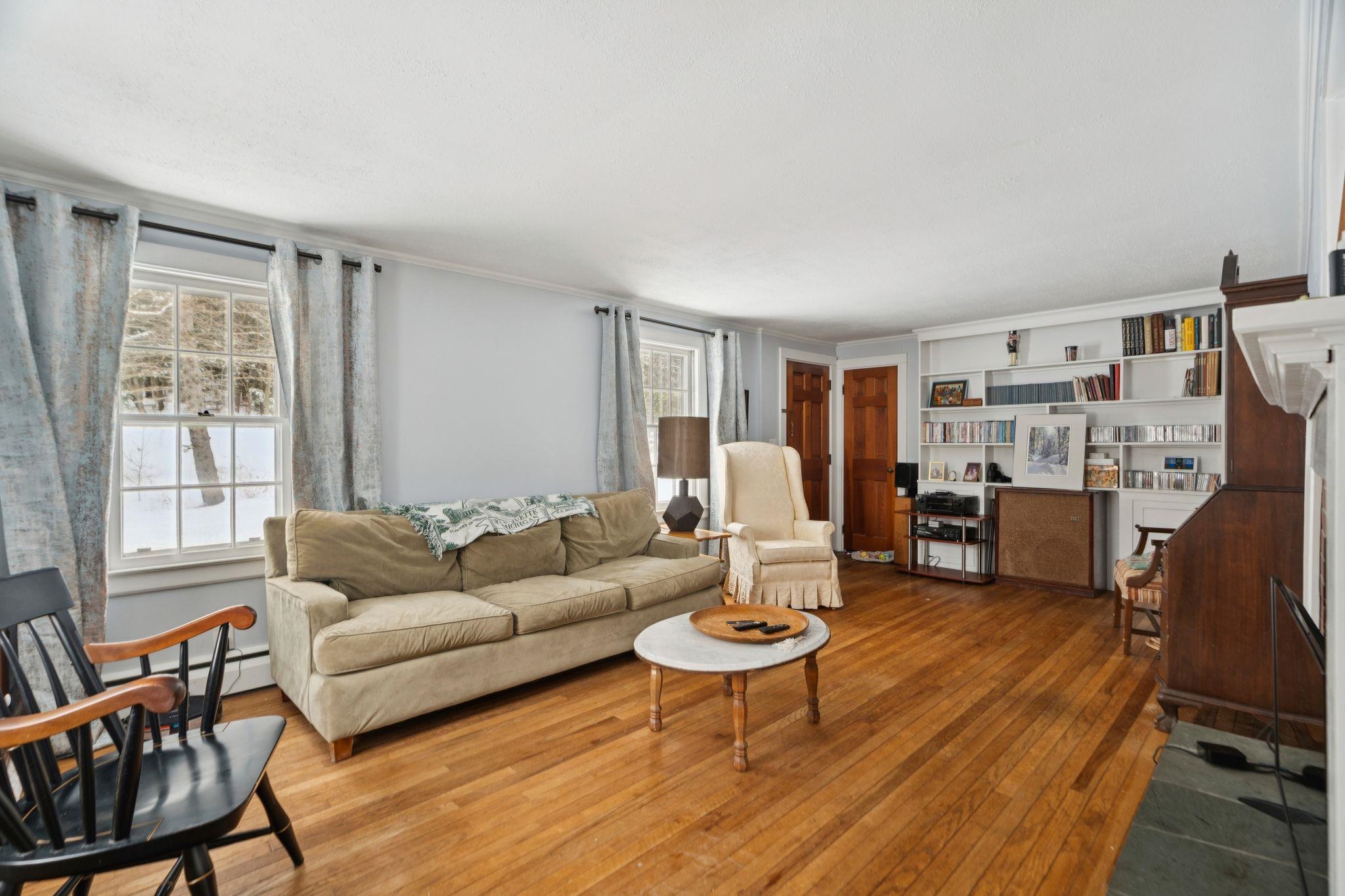 87 Fairground Road Property Photo 9