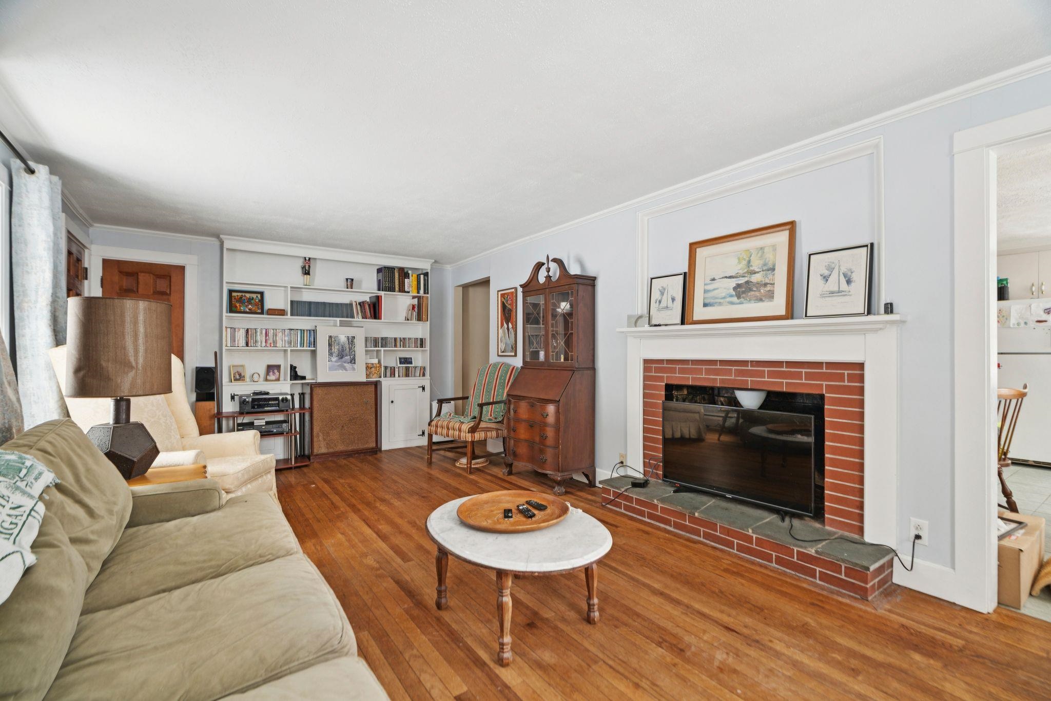 87 Fairground Road Property Photo 10