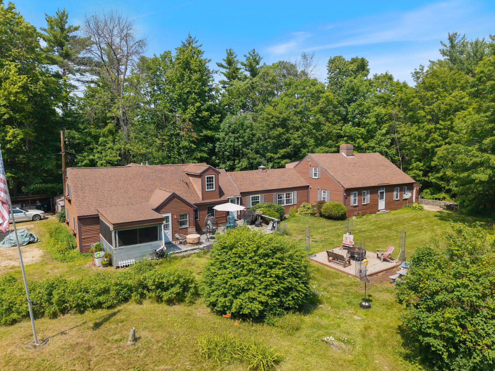 126 Davis Road Property Photo 3