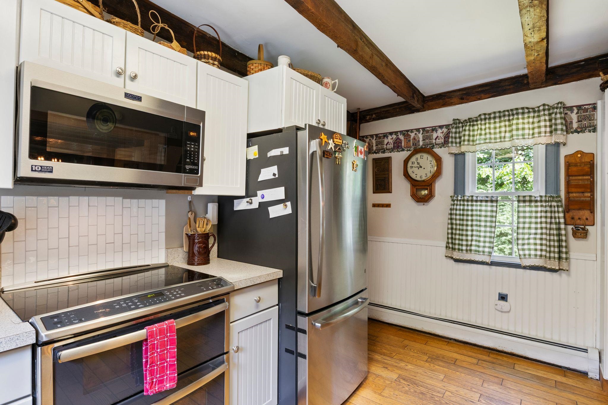 126 Davis Road Property Photo 8