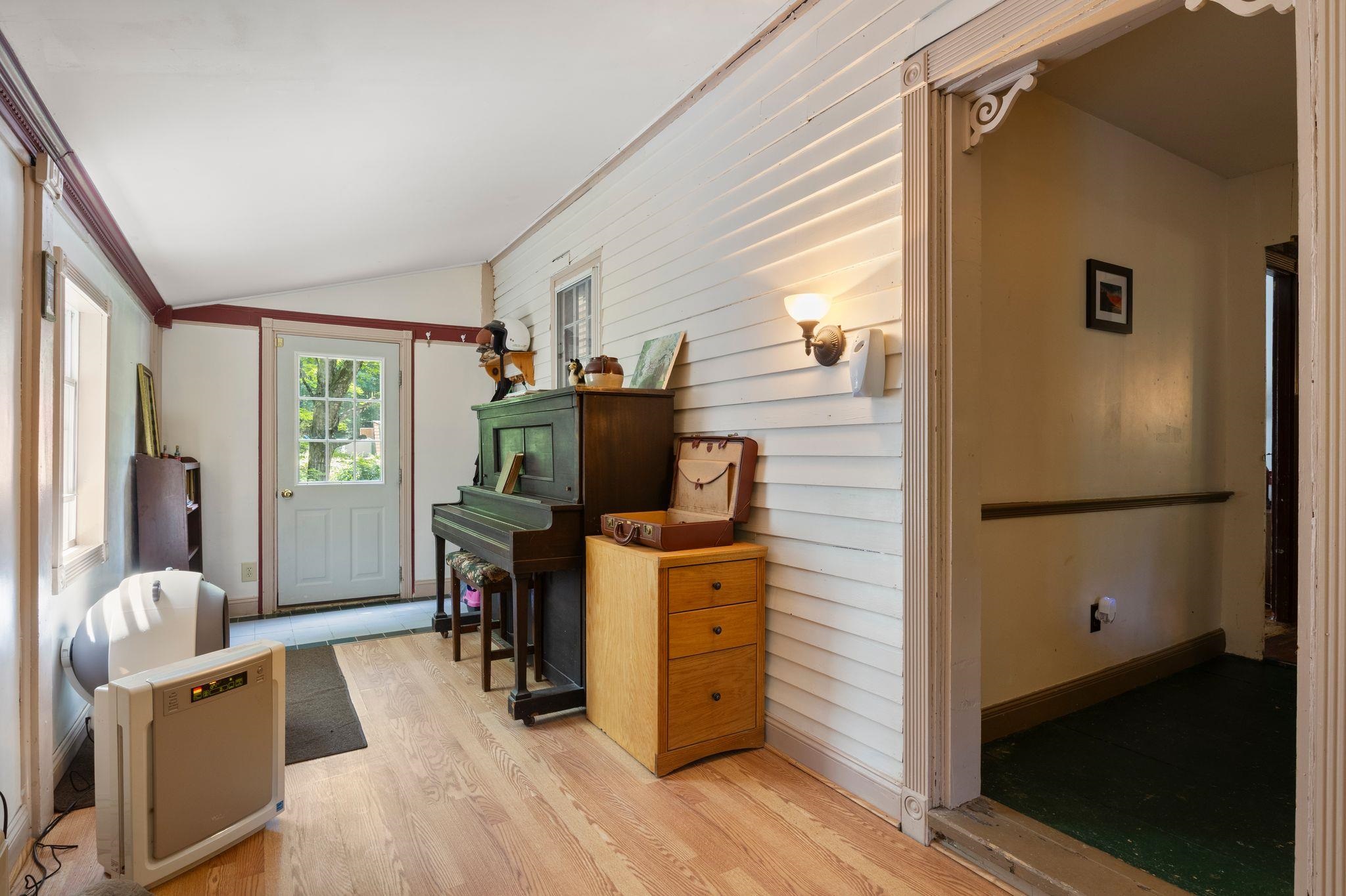 126 Davis Road Property Photo 27