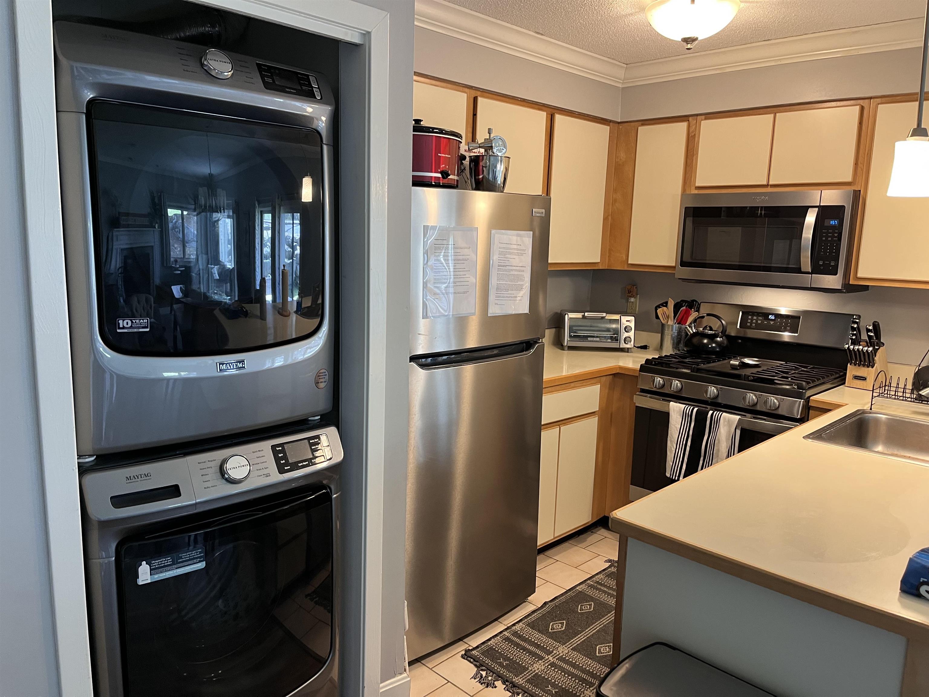 151 Village Circle Property Photo 16